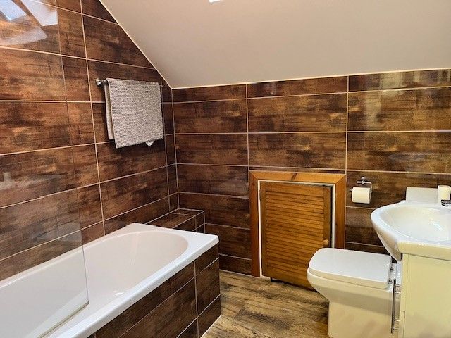 1 bedroom apartment flat/apartment To Let in Manchester - Photograph 5.