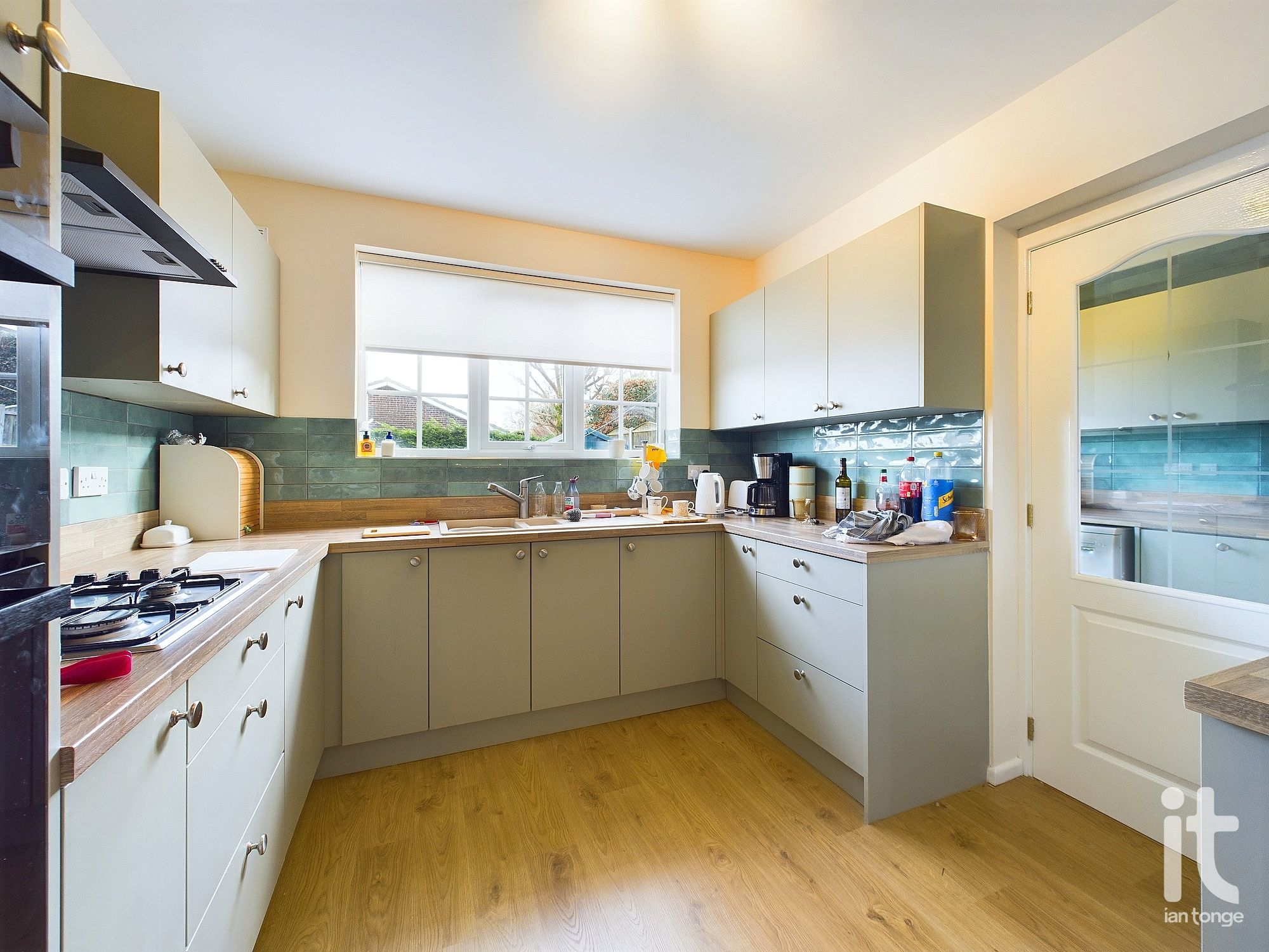 4 bedroom detached house For Sale in Stockport - Photograph 9.