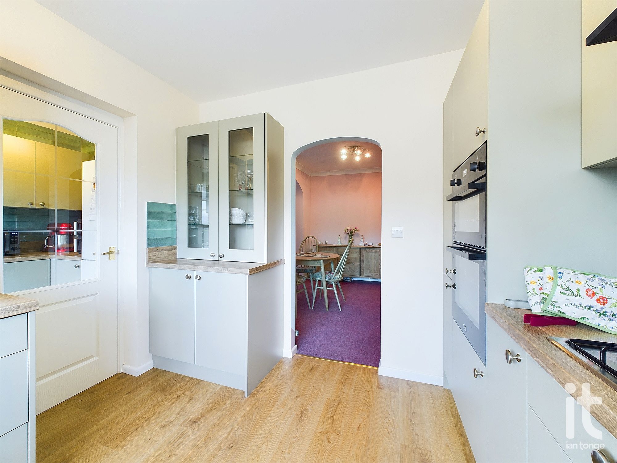 4 bedroom detached house For Sale in Stockport - Photograph 13.