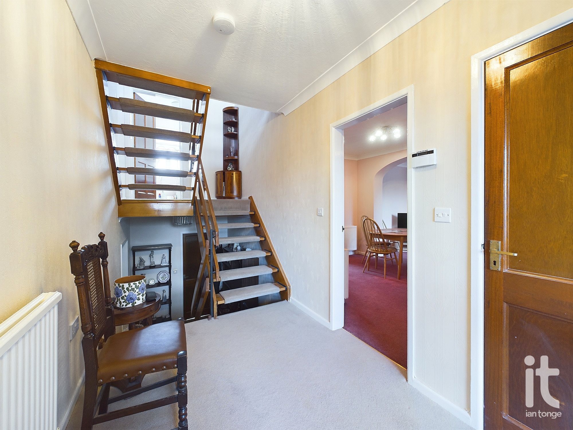 4 bedroom detached house For Sale in Stockport - Photograph 4.