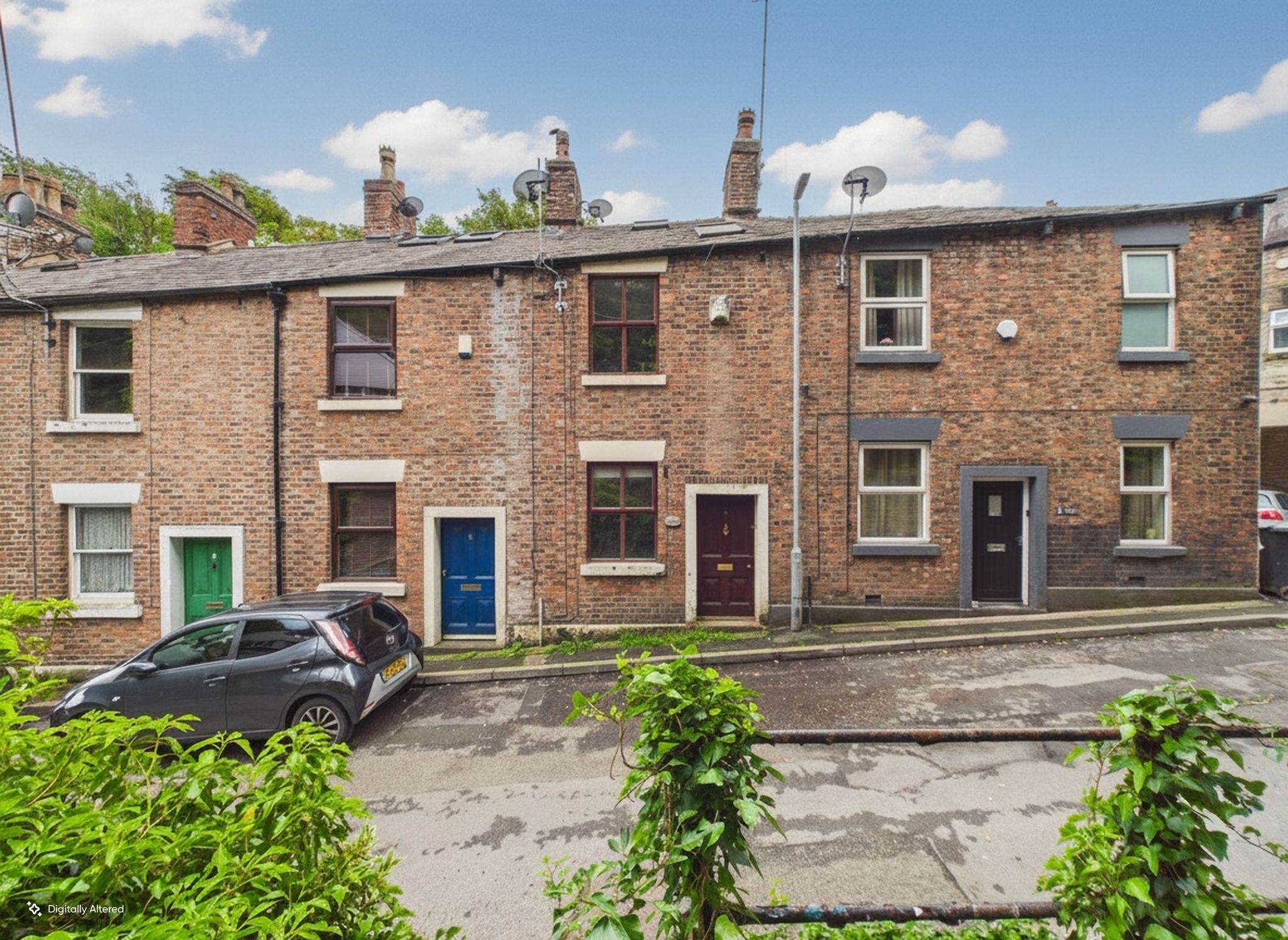 3 bedroom mid terraced house For Sale in Stockport - Property photograph.
