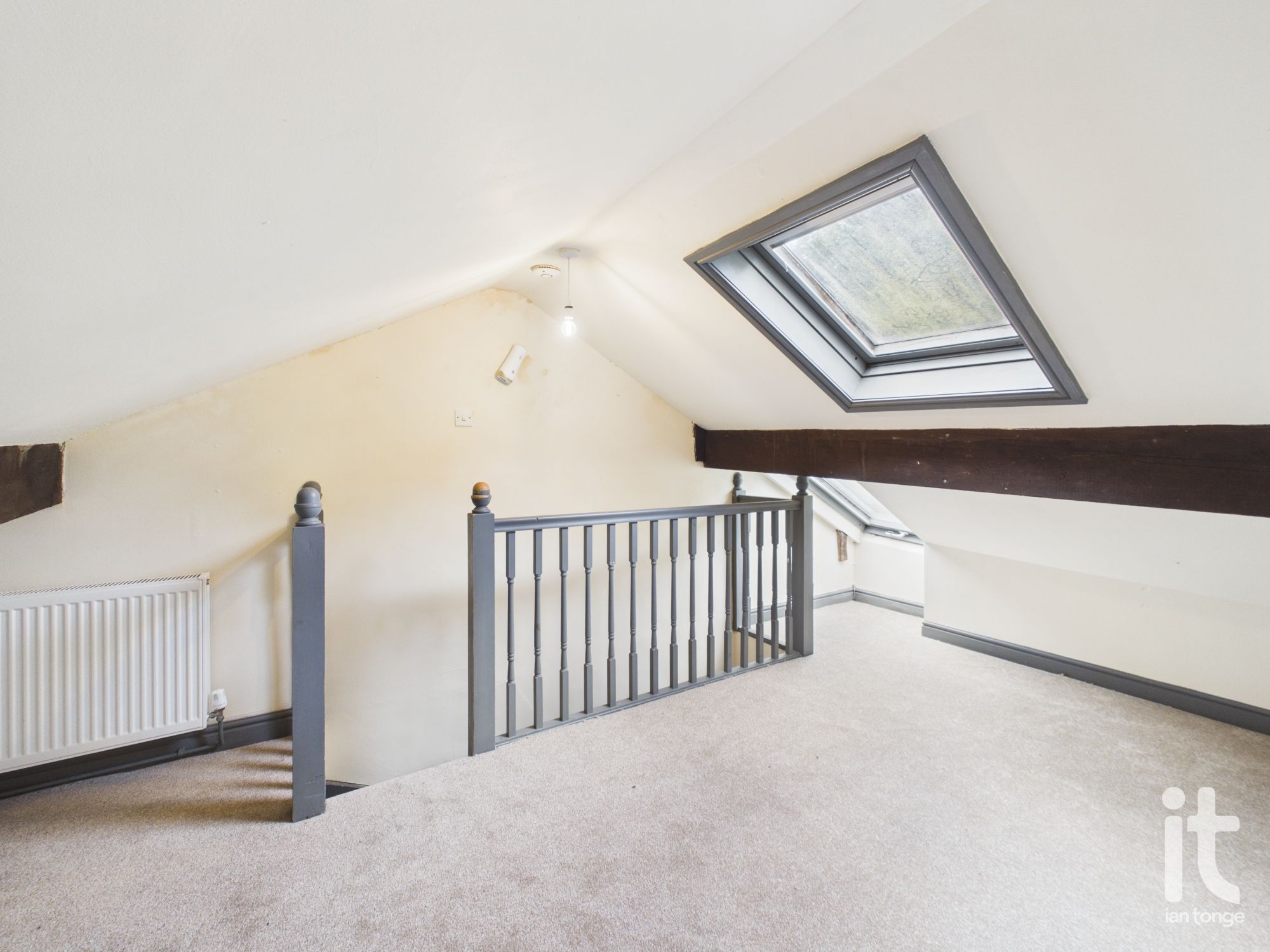 3 bedroom mid terraced house For Sale in Stockport - Photograph 9.