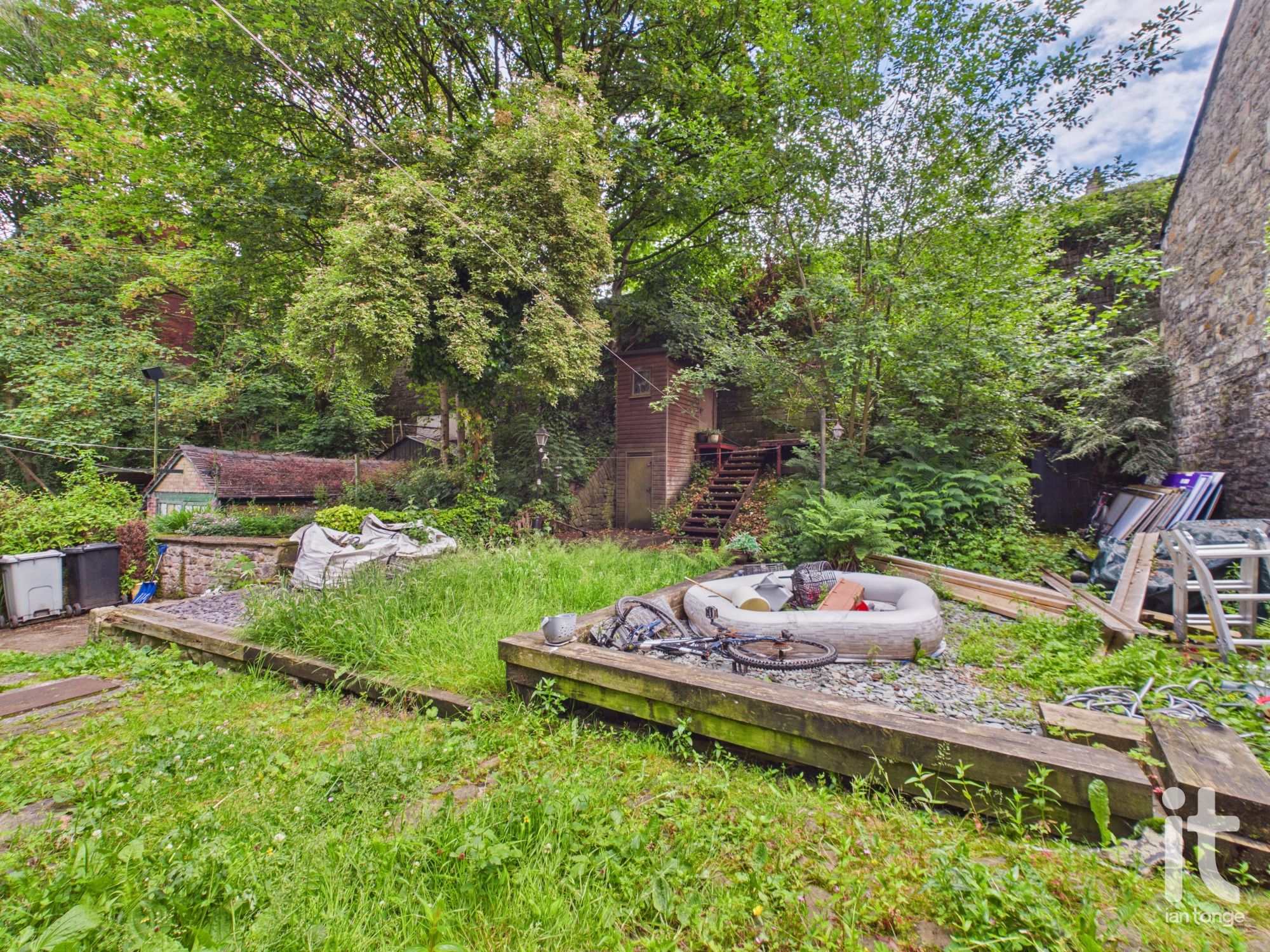 3 bedroom mid terraced house For Sale in Stockport - Photograph 10.