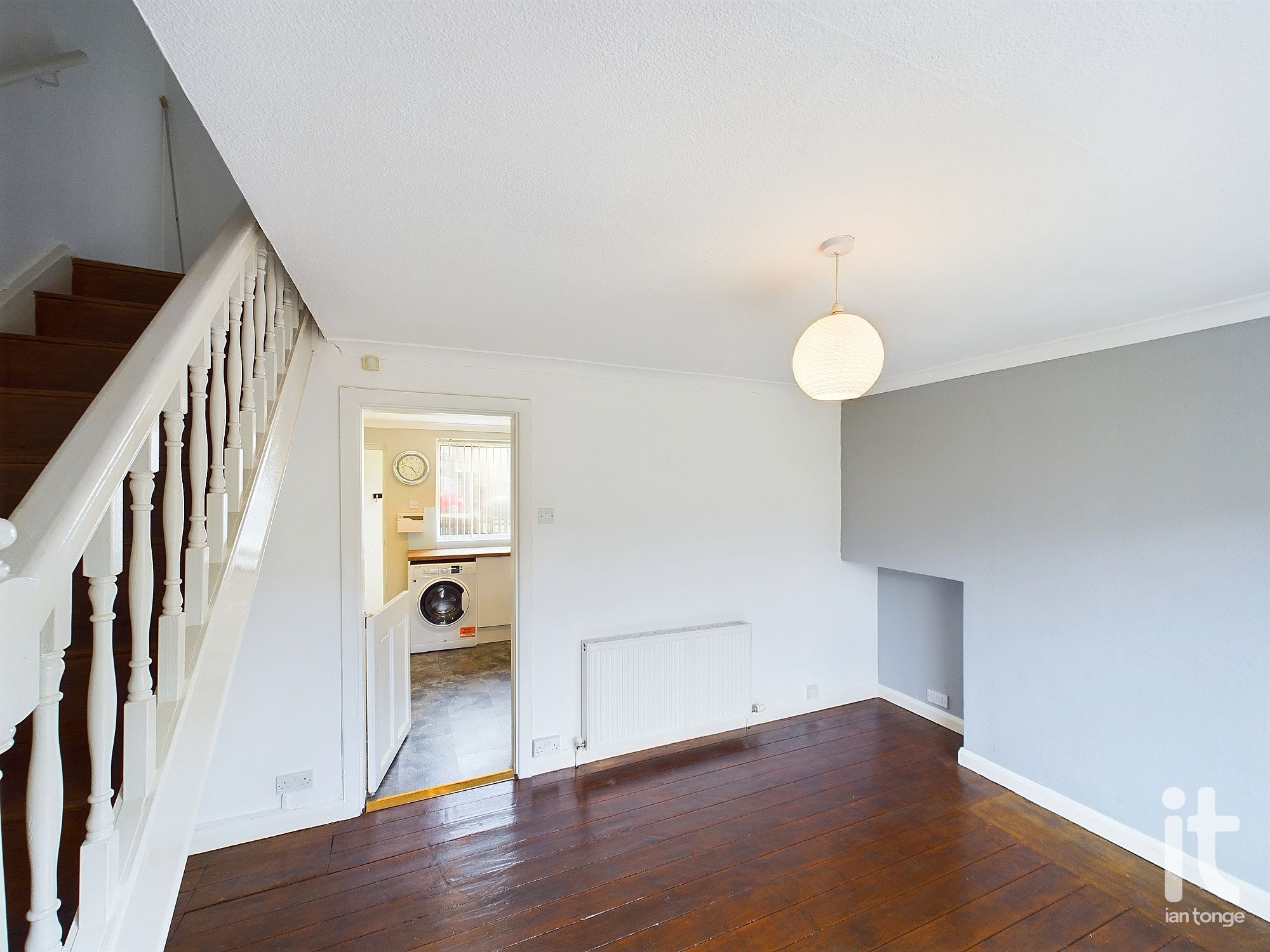 2 bedroom end terraced house Under Offer in Stockport - Photograph 28.