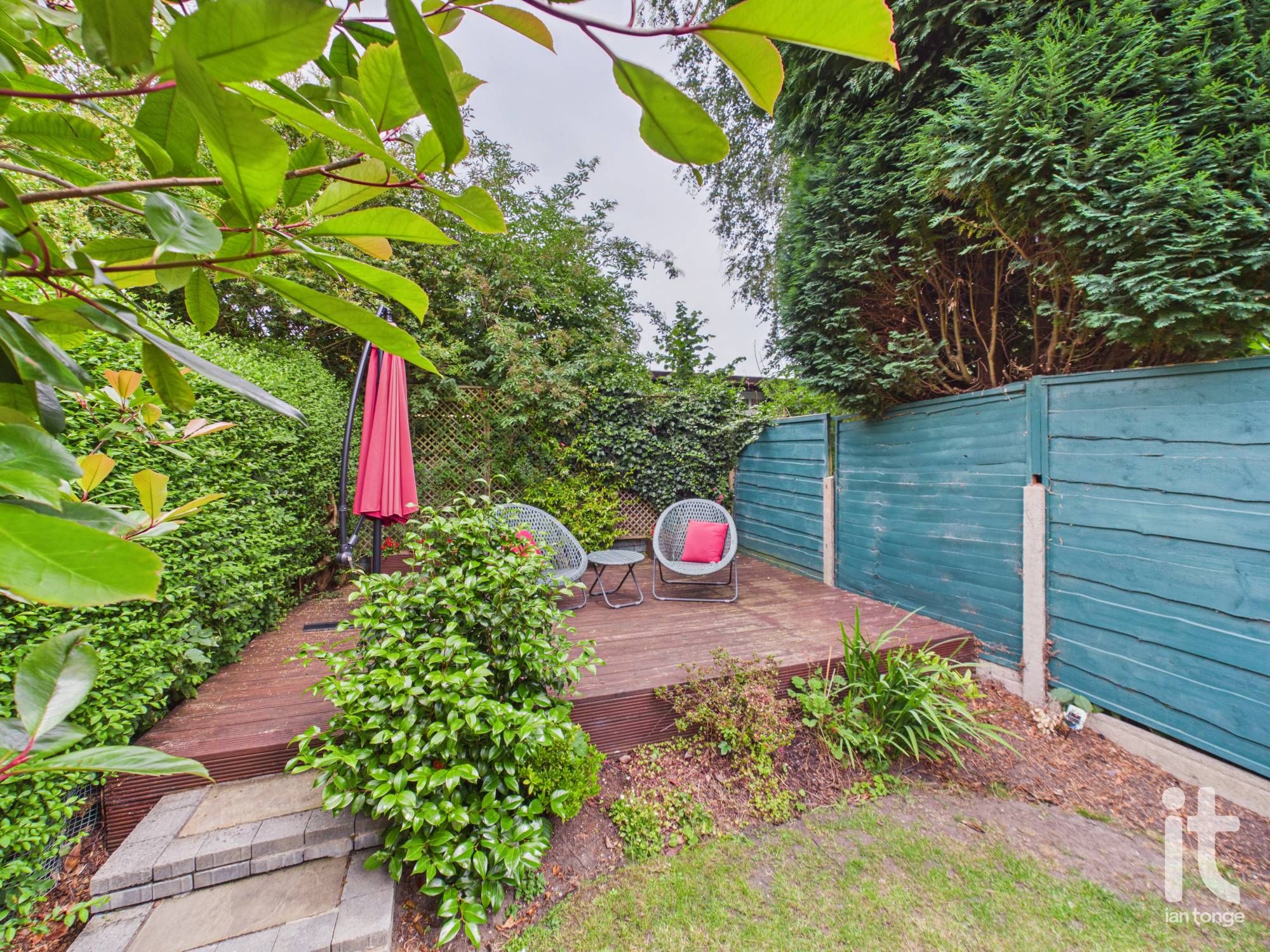 2 bedroom mid terraced house For Sale in Stockport - Photograph 22.
