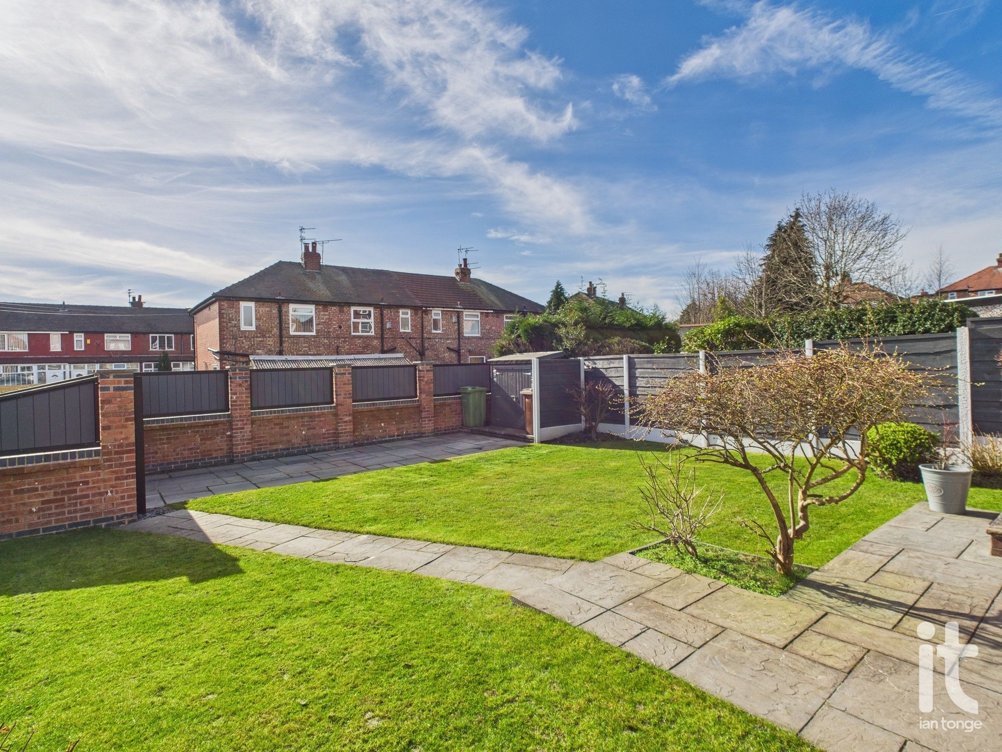 3 bedroom semi-detached house SSTC in Stockport - Photograph 26.