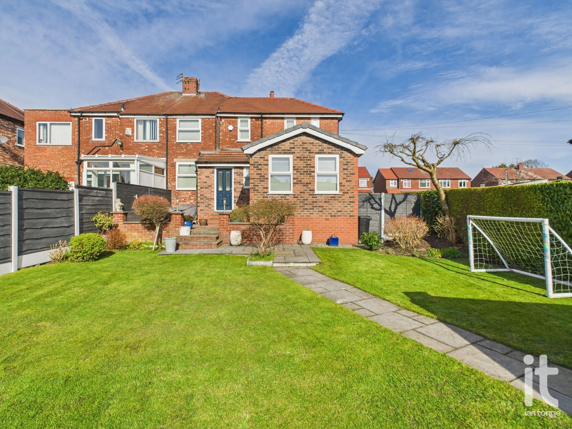 3 bedroom semi-detached house SSTC in Stockport - Photograph 29.