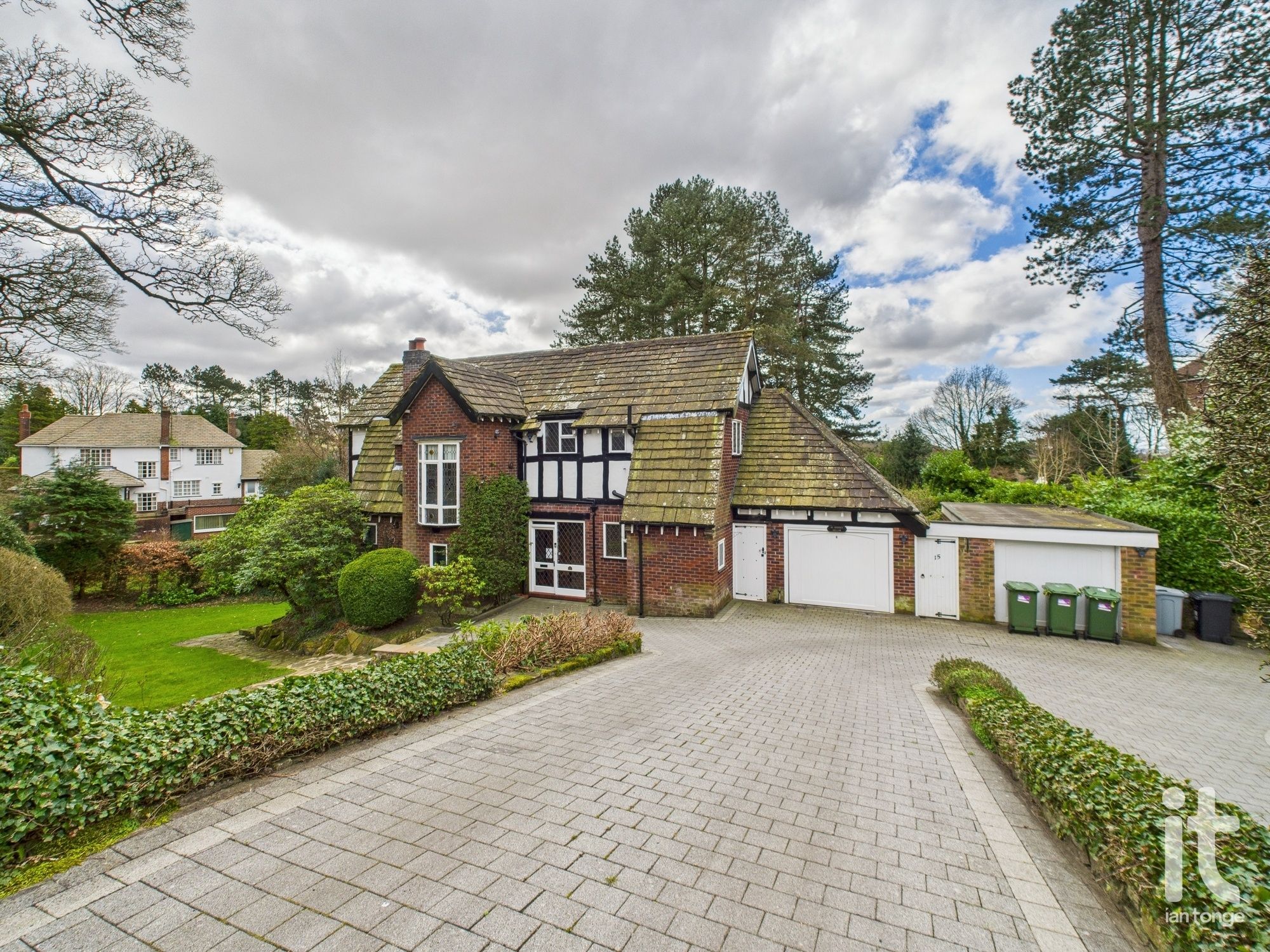 4 bedroom detached house Under Offer in Stockport - Photograph 1.
