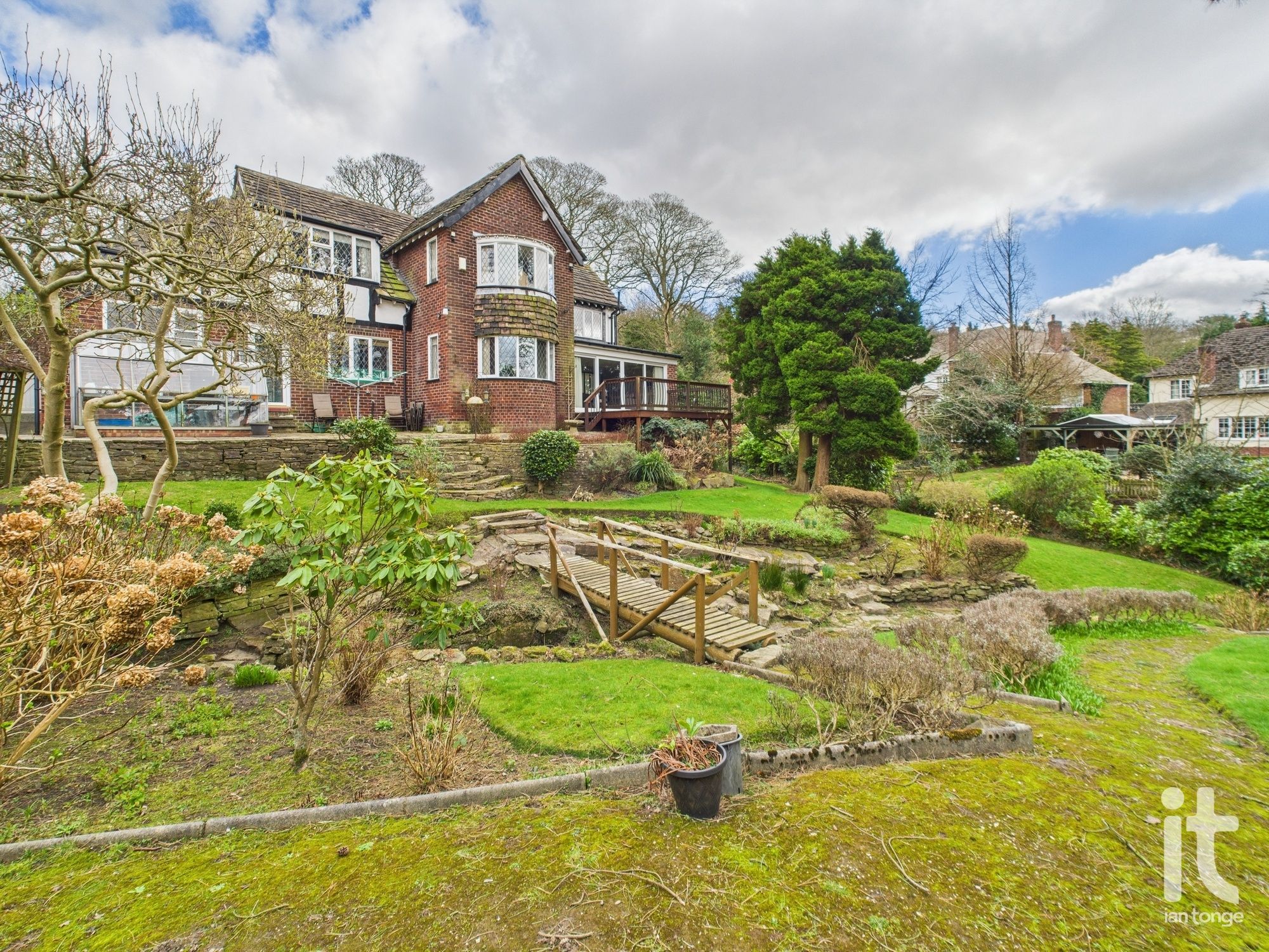 4 bedroom detached house Under Offer in Stockport - Photograph 24.