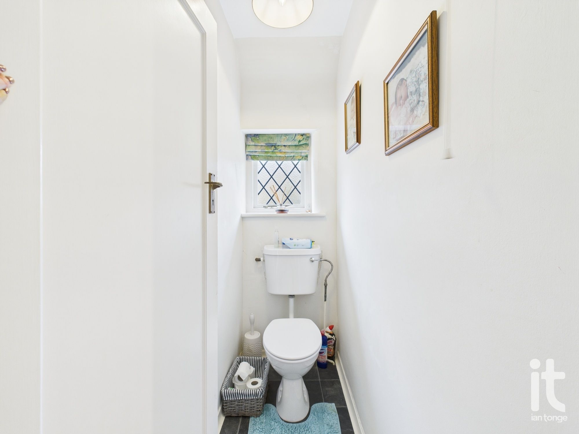 4 bedroom detached house Under Offer in Stockport - Photograph 76.