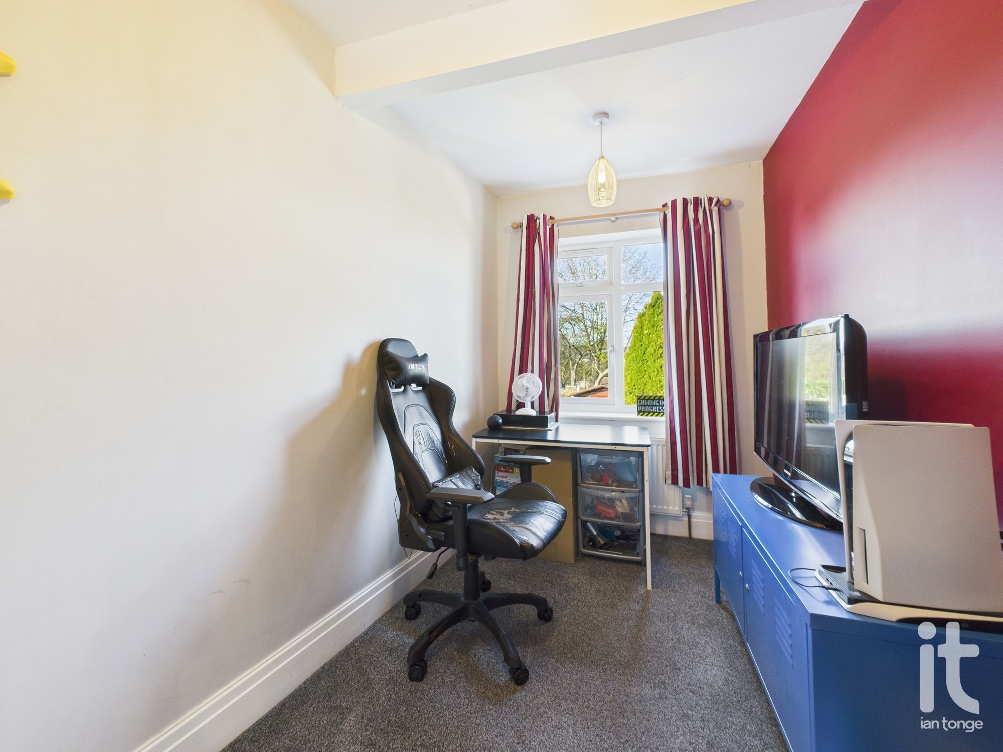 4 bedroom semi-detached house SSTC in Stockport - Photograph 35.