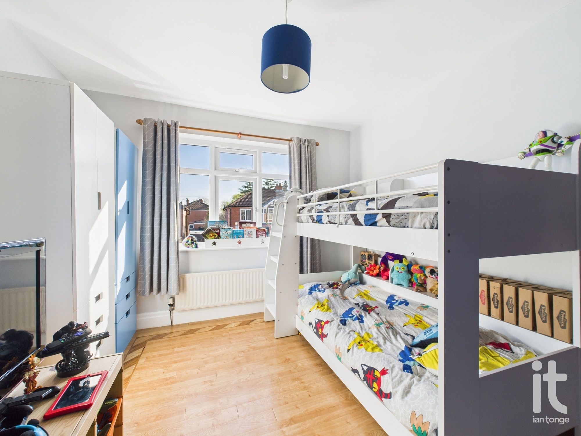 4 bedroom semi-detached house SSTC in Stockport - Photograph 28.