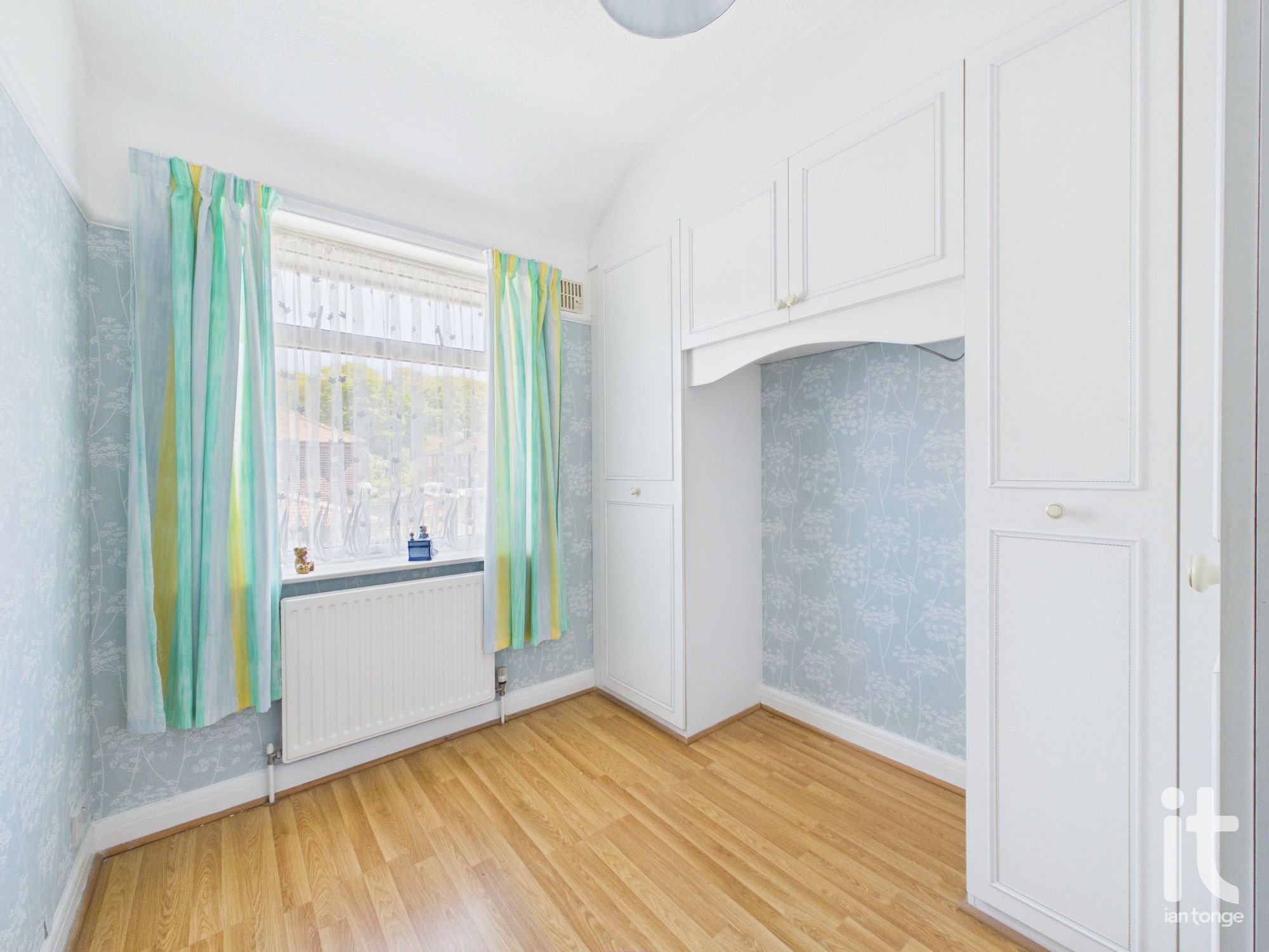2 bedroom end terraced house For Sale in Stockport - Photograph 12.