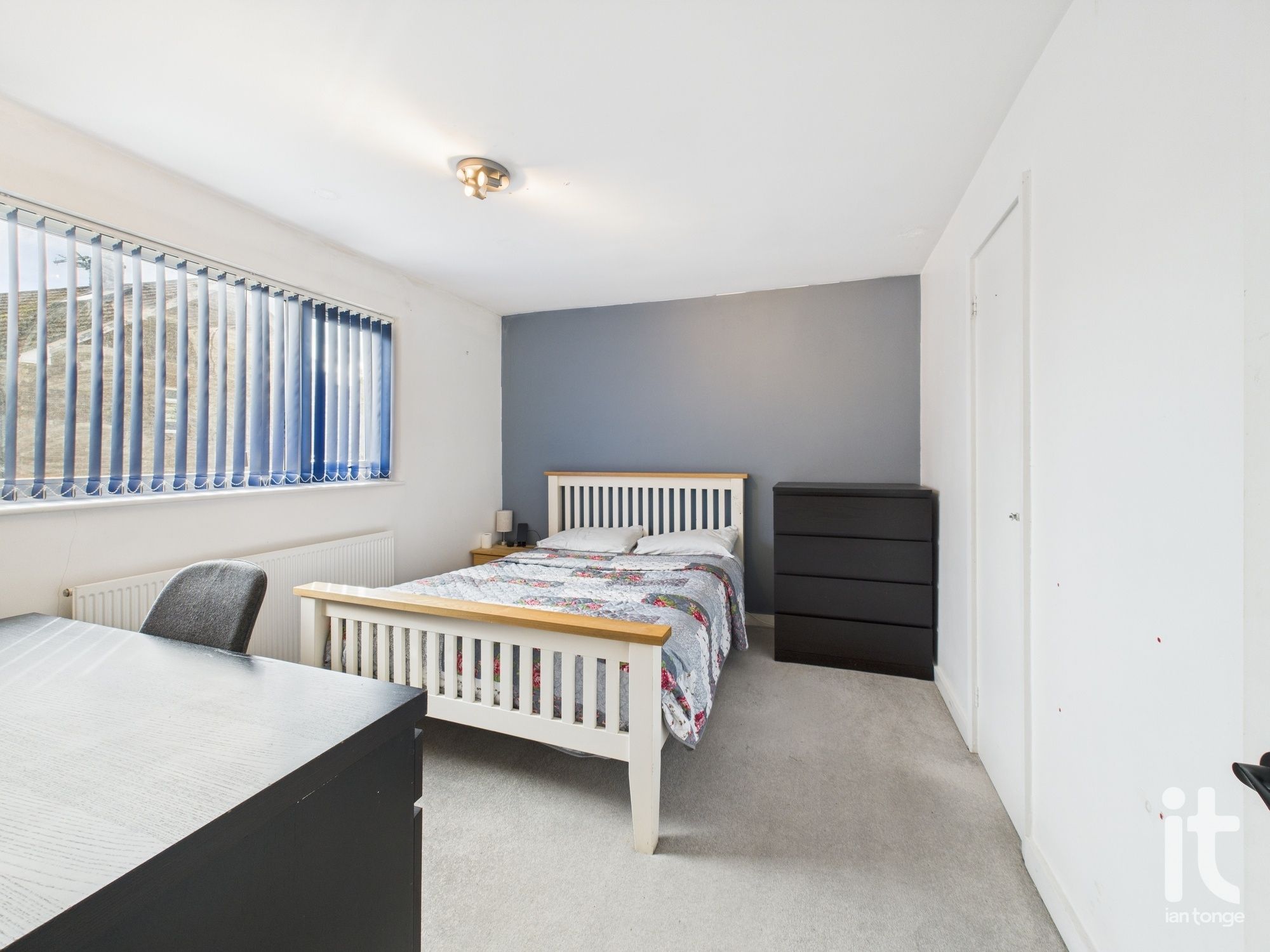 2 bedroom mid terraced house SSTC in Stockport - Photograph 12.