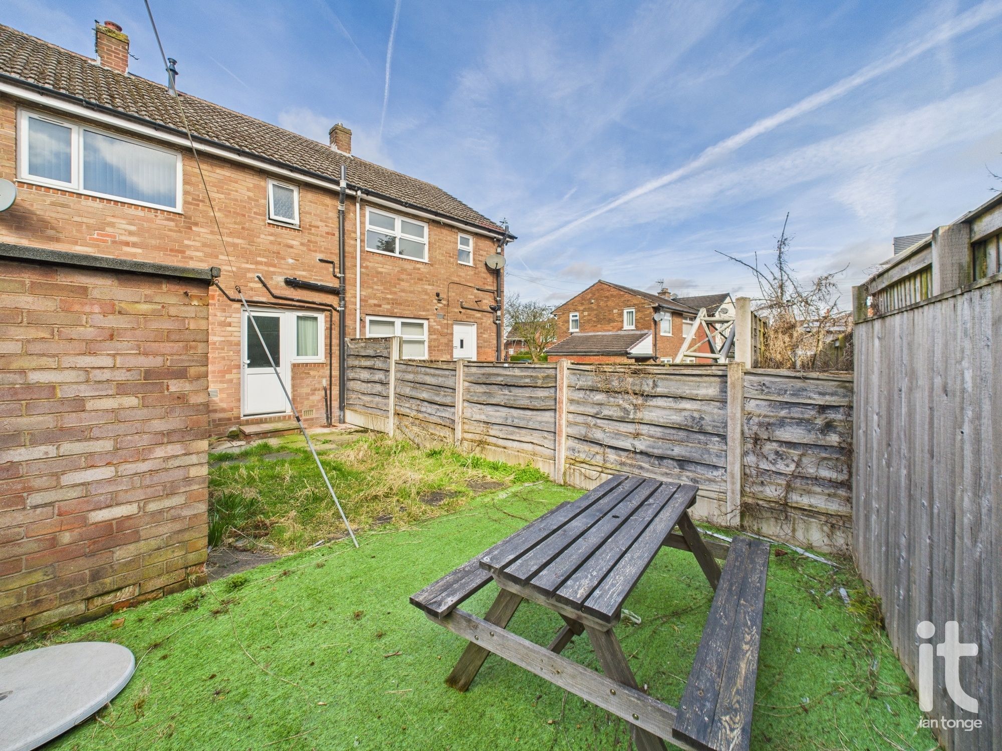 2 bedroom mid terraced house SSTC in Stockport - Photograph 19.