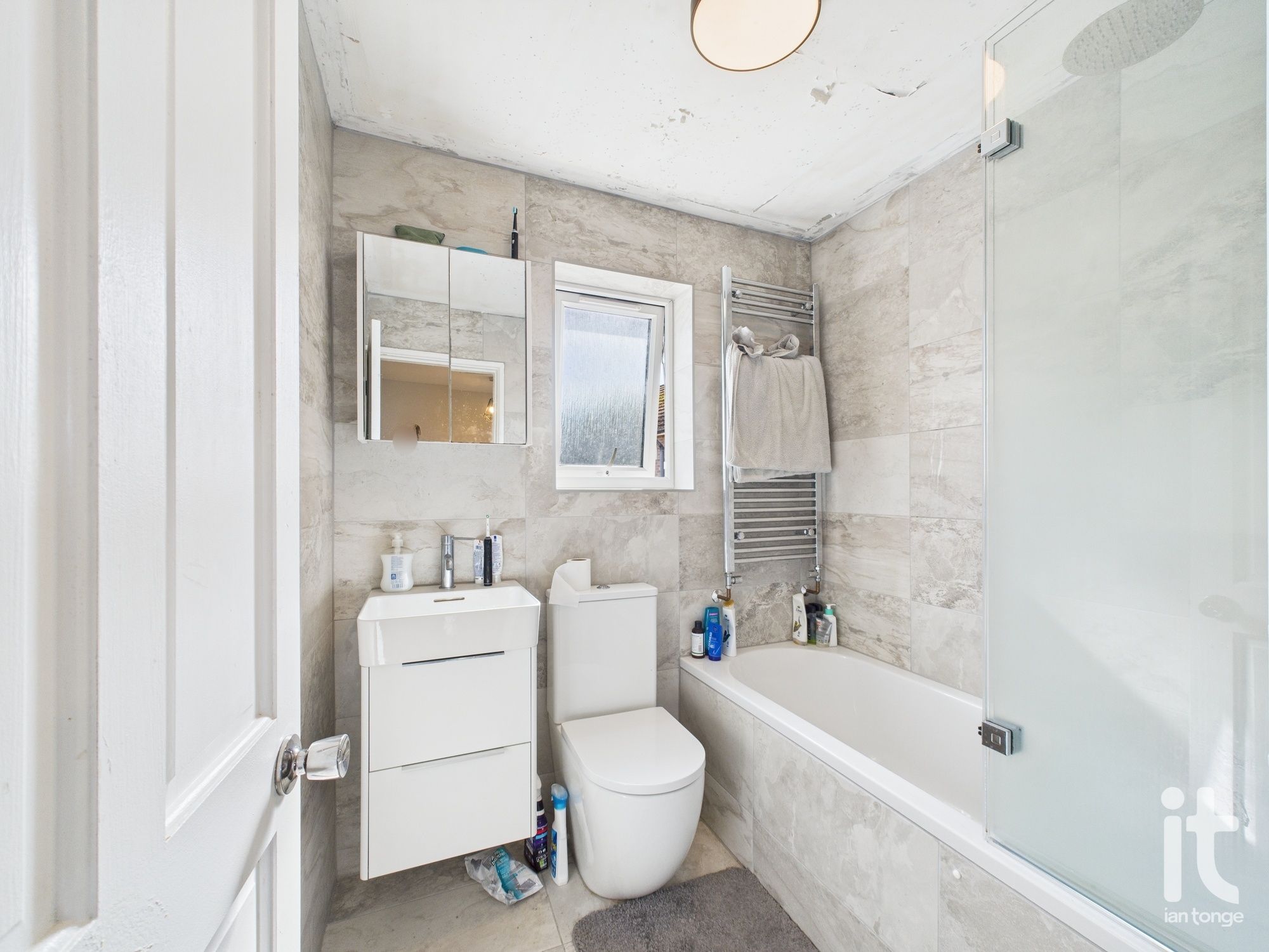 2 bedroom mid terraced house SSTC in Stockport - Photograph 2.