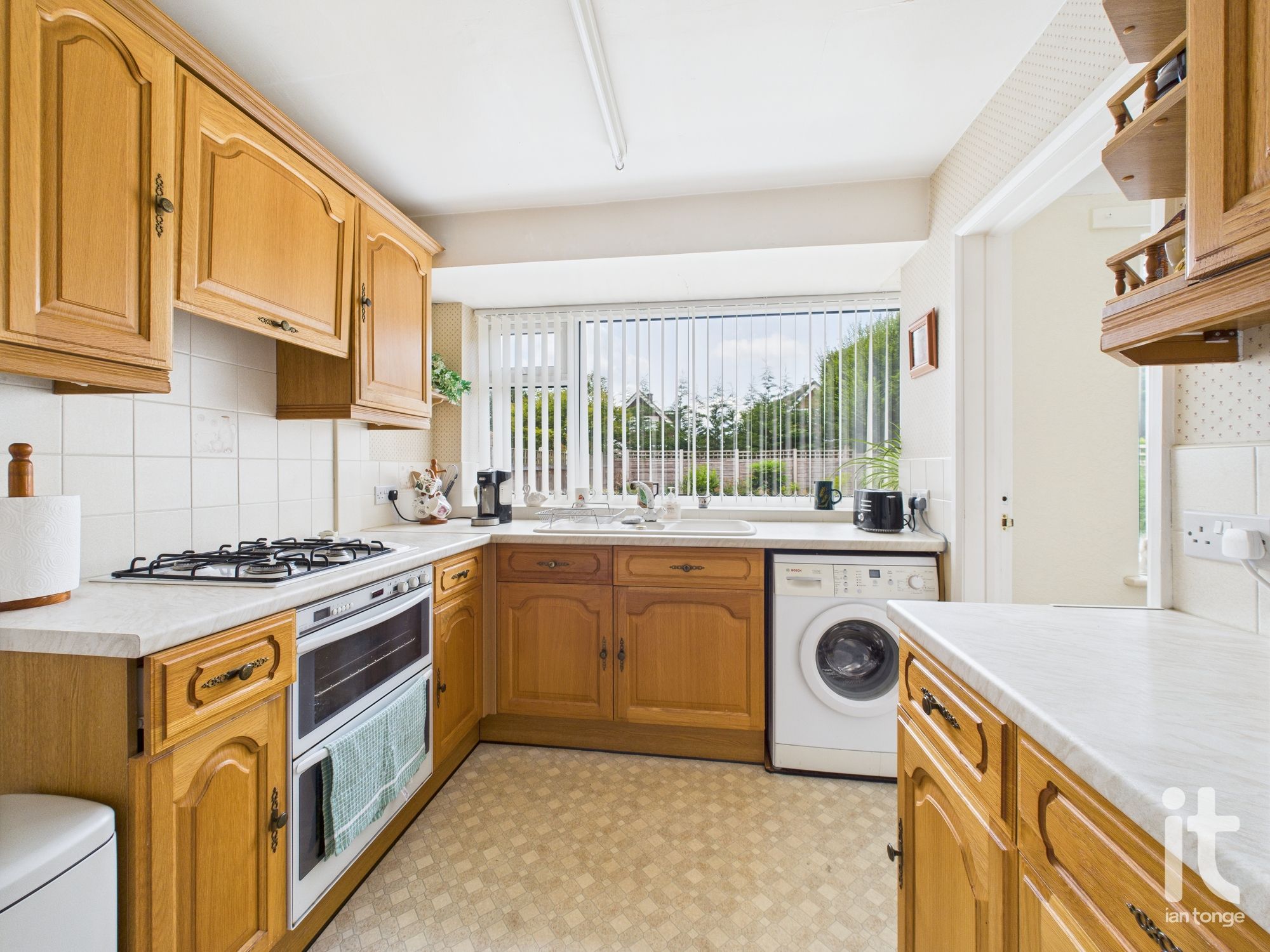 3 bedroom link detached house SSTC in Stockport - Photograph 10.