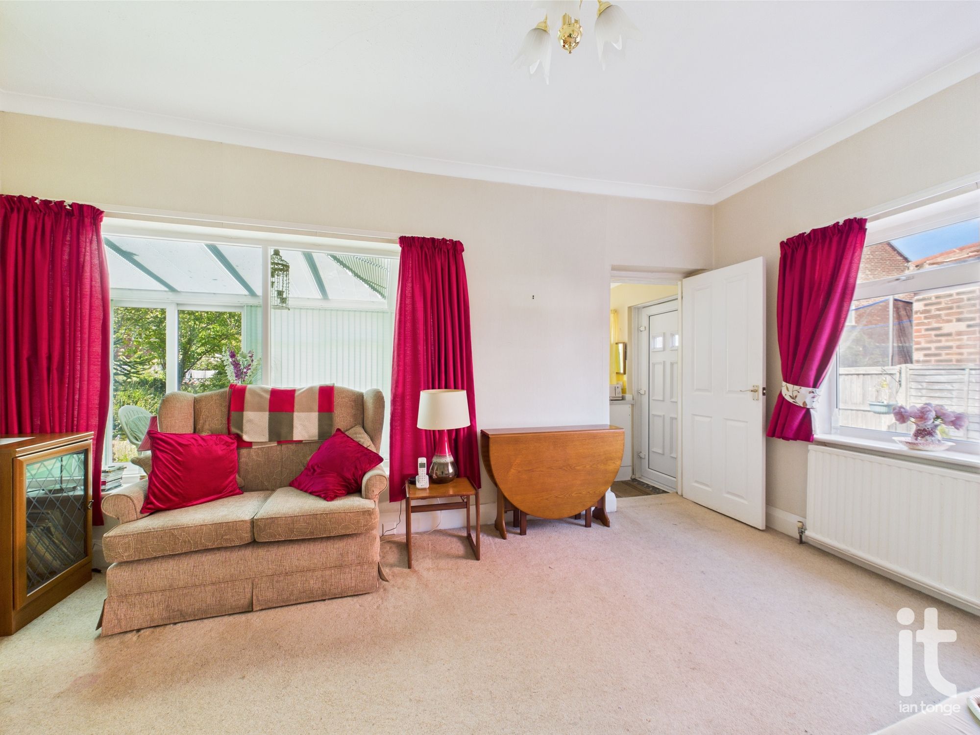 3 bedroom detached house Sold in Stockport - Photograph 13.