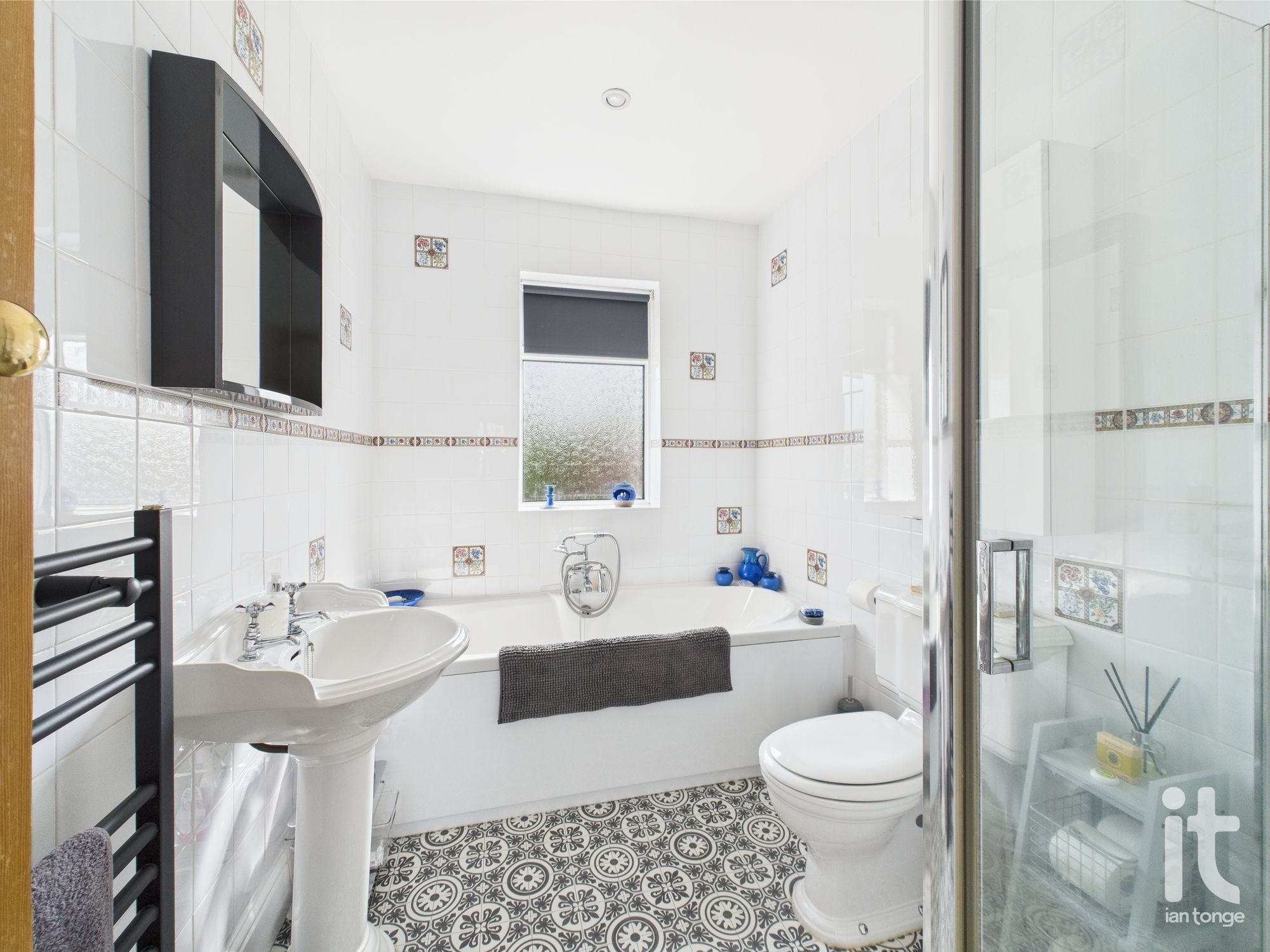 3 bedroom semi-detached house SSTC in Stockport - Photograph 18.