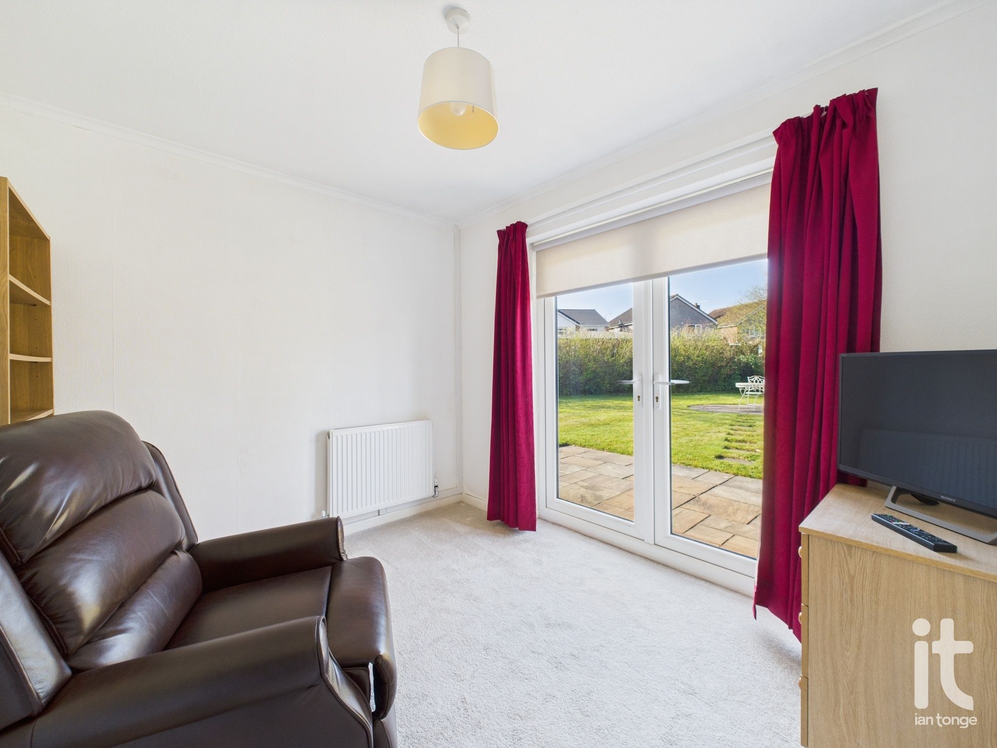 2 bedroom semi-detached bungalow SSTC in Stockport - Photograph 22.