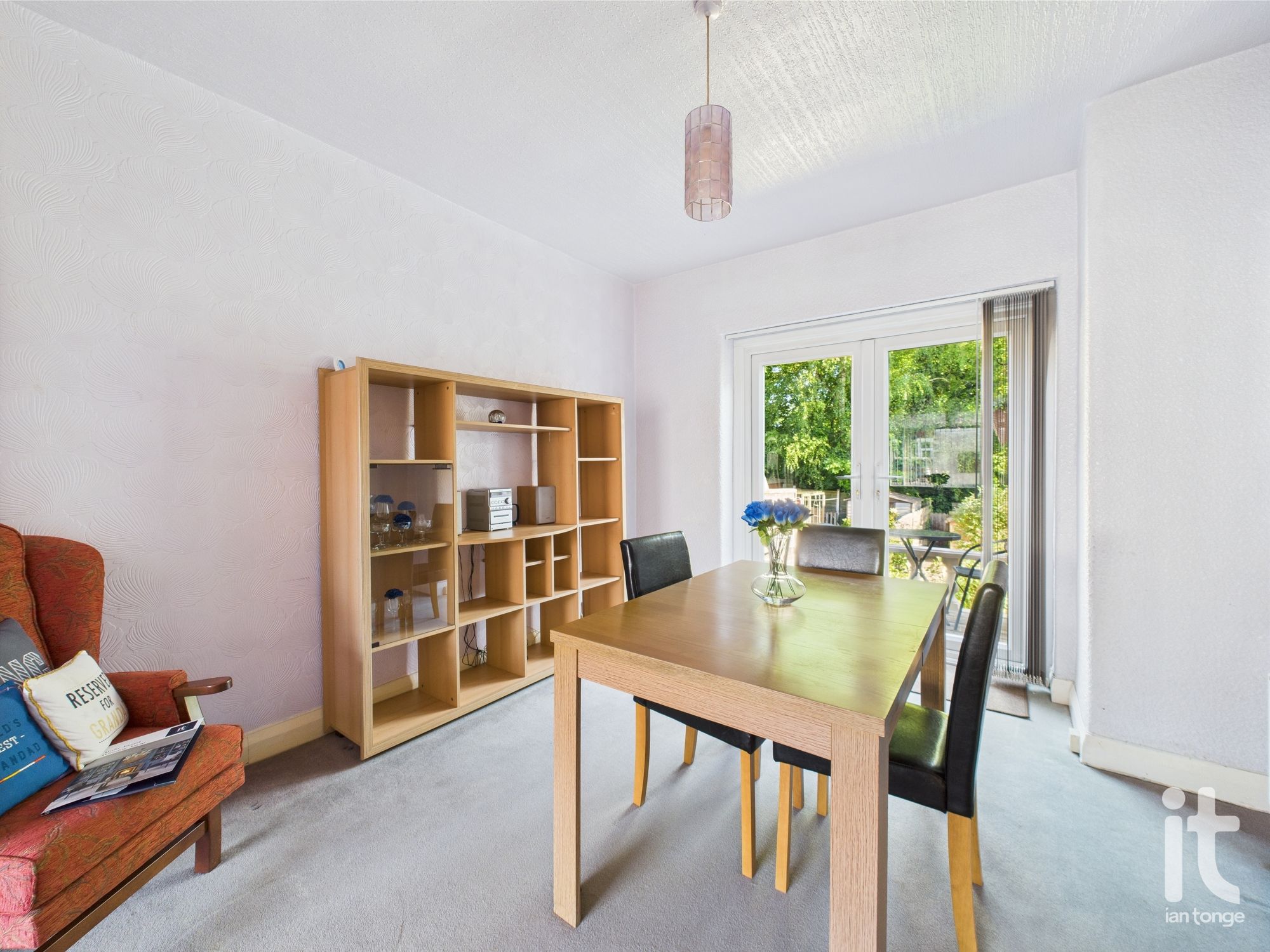 3 bedroom semi-detached house SSTC in Stockport - Photograph 9.