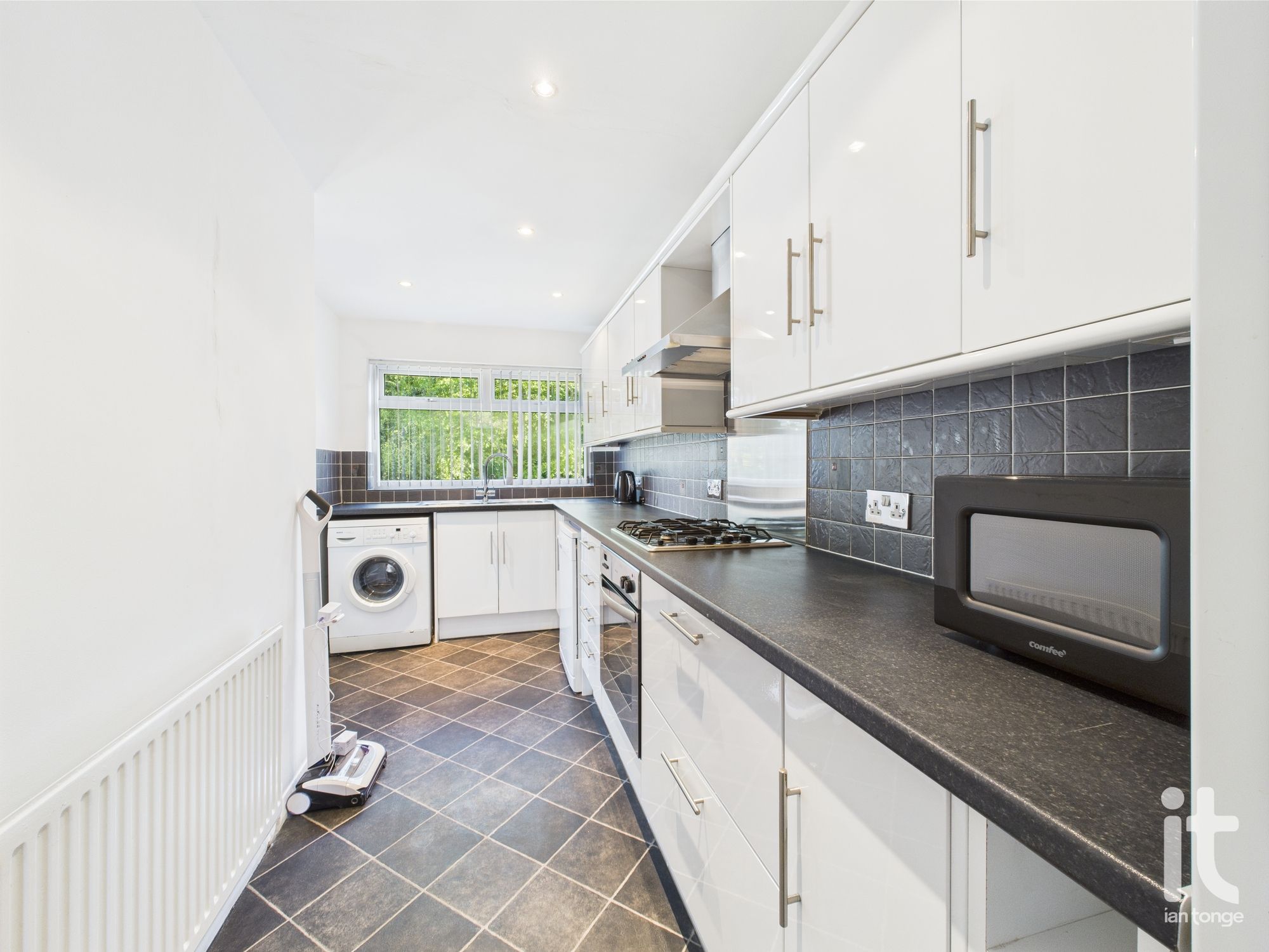 3 bedroom semi-detached house SSTC in Stockport - Photograph 3.