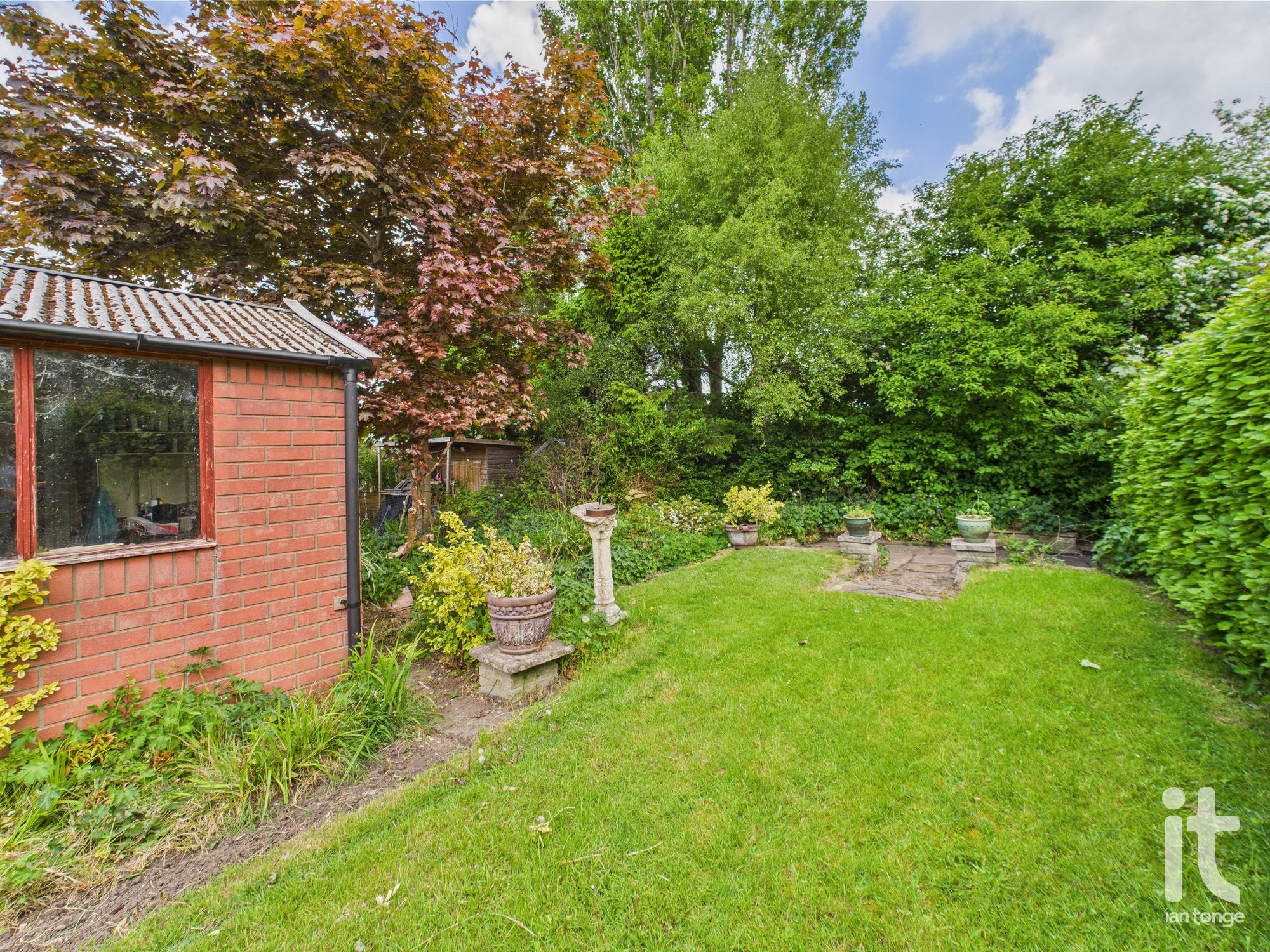 3 bedroom semi-detached house Sold in Stockport - Photograph 15.