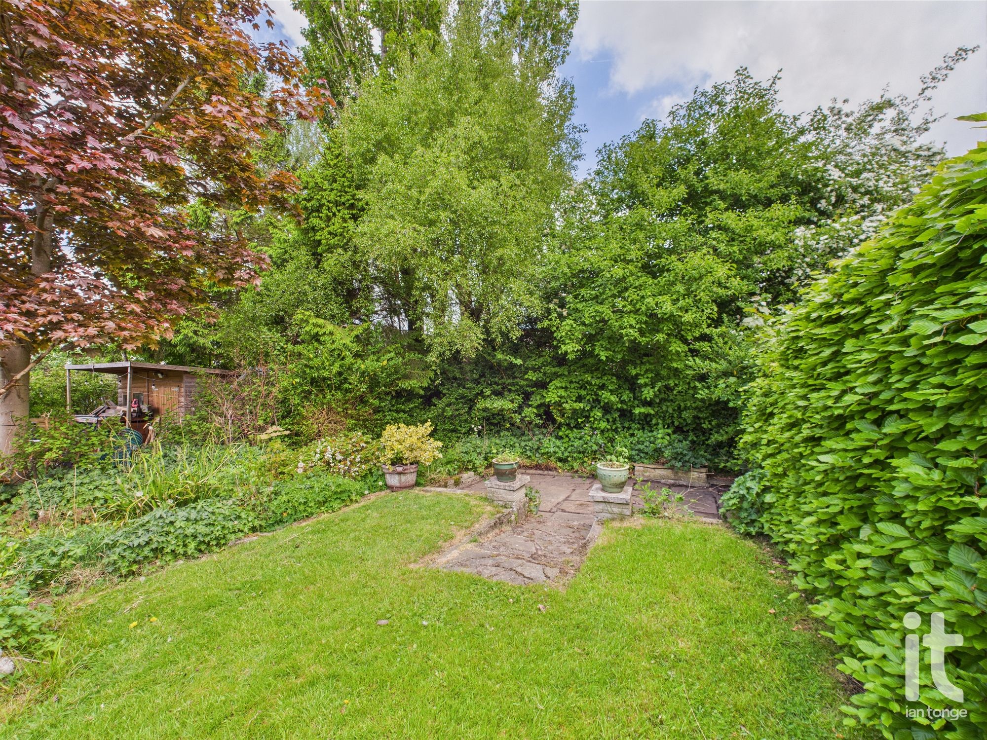 3 bedroom semi-detached house Sold in Stockport - Photograph 16.