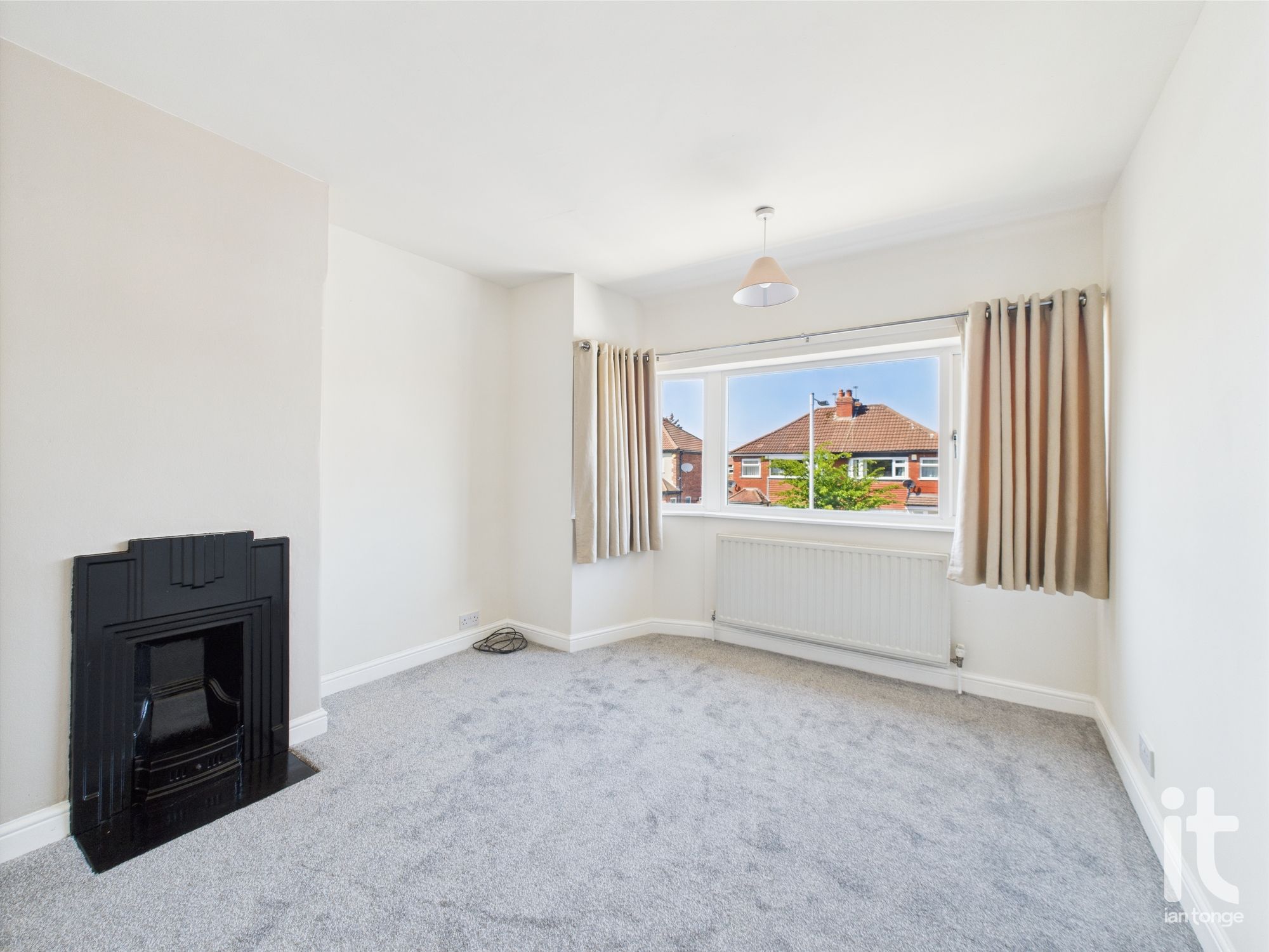 4 bedroom semi-detached house SSTC in Stockport - Photograph 31.