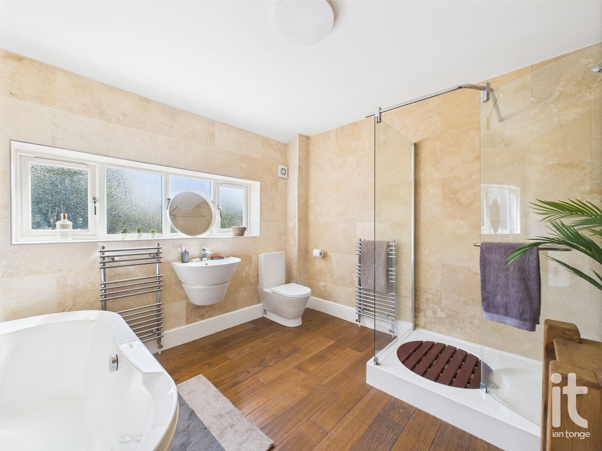 4 bedroom semi-detached house SSTC in Stockport - Photograph 29.