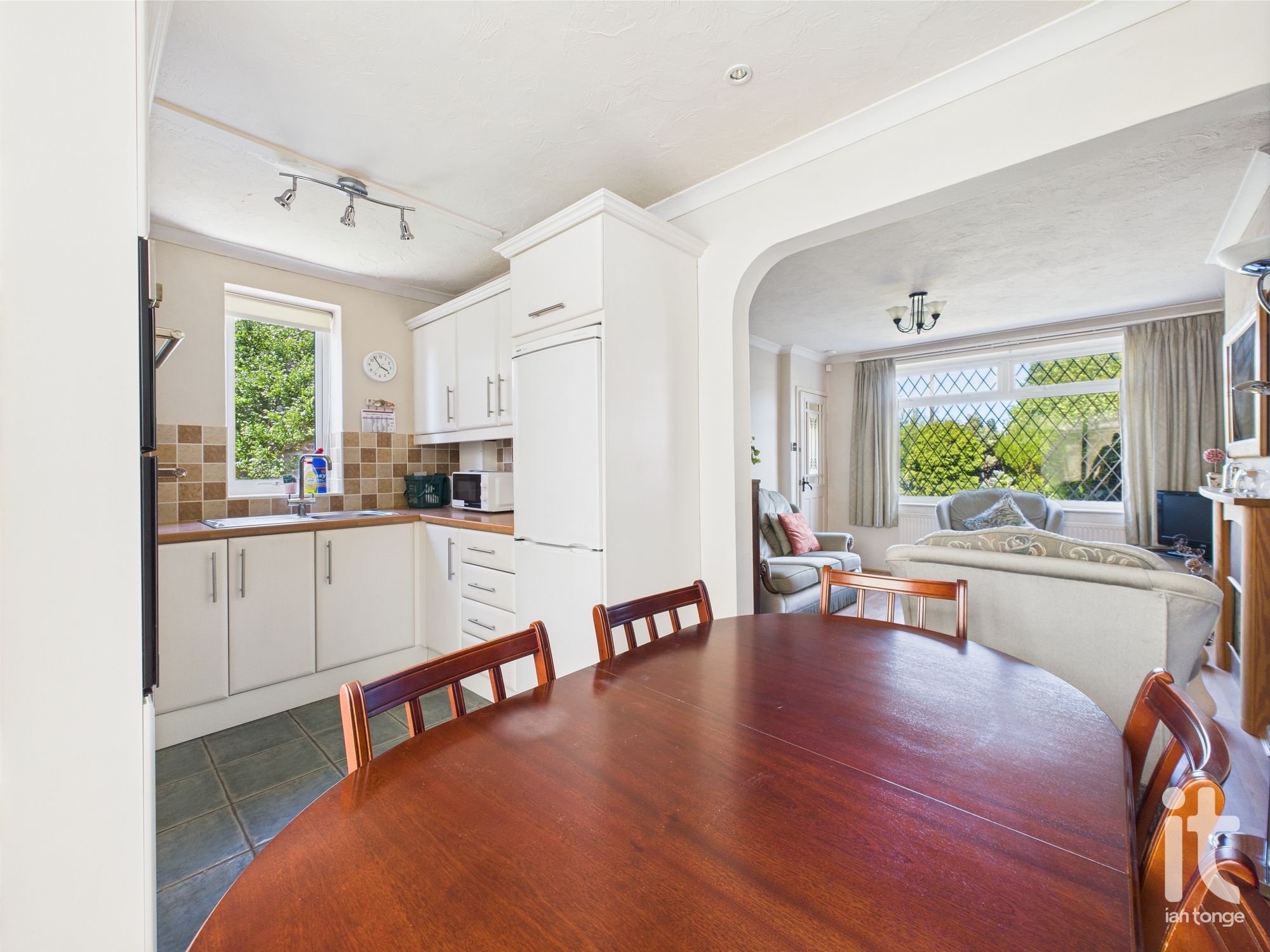 2 bedroom semi-detached house SSTC in Stockport - Photograph 8.