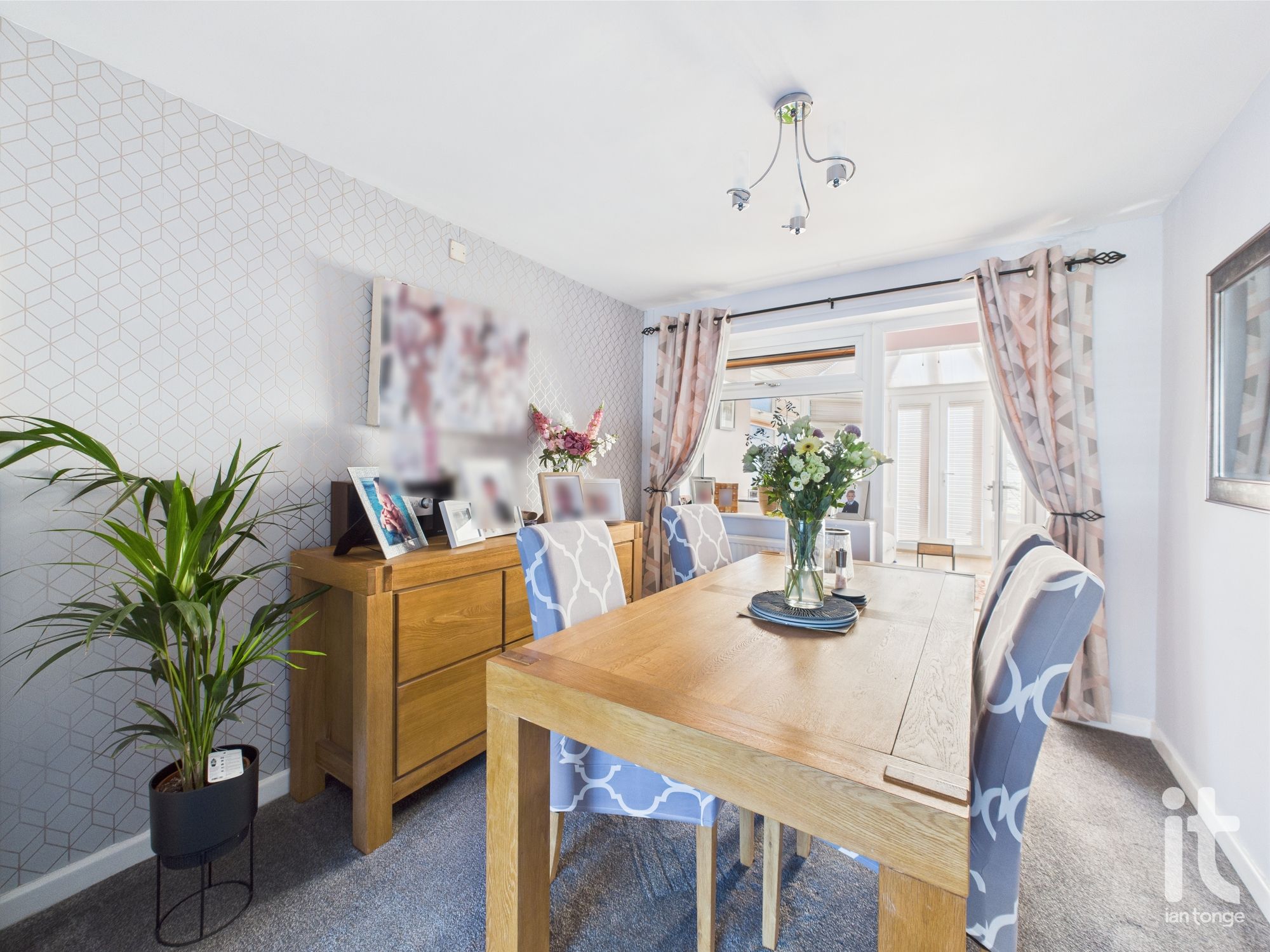 3 bedroom semi-detached house SSTC in Stockport - Photograph 10.