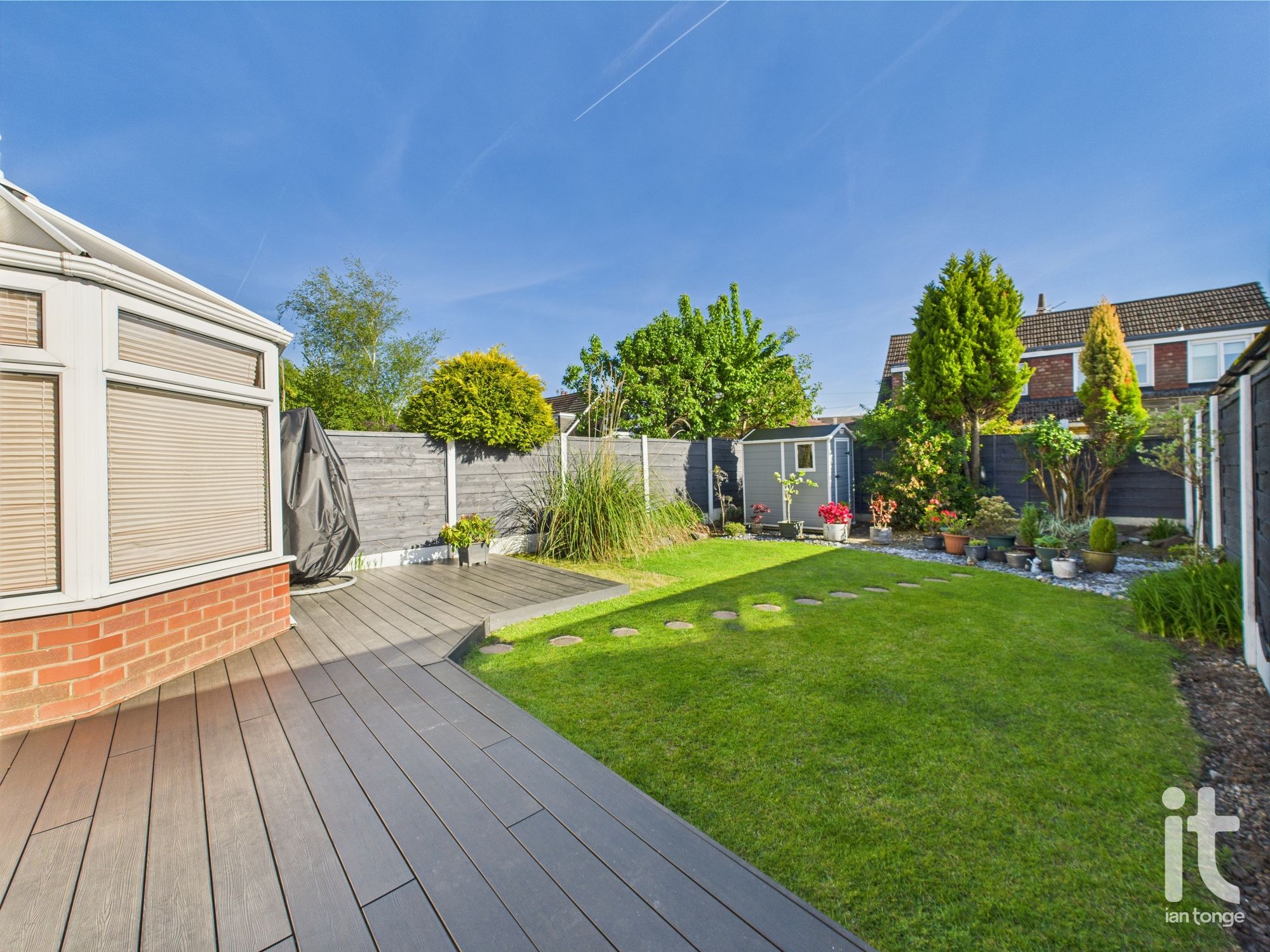 3 bedroom semi-detached house SSTC in Stockport - Photograph 5.
