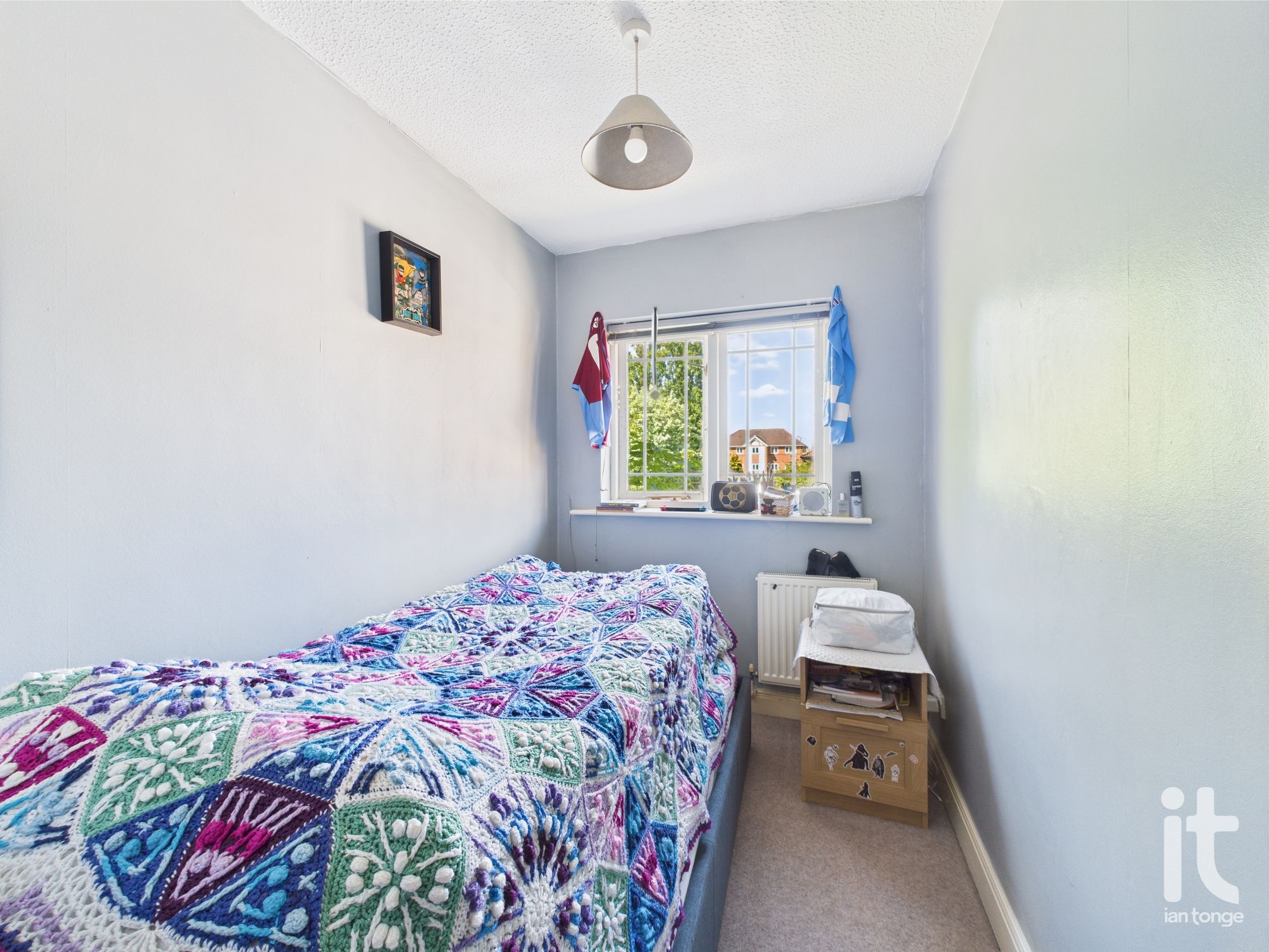 3 bedroom end terraced house For Sale in Stockport - Photograph 14.