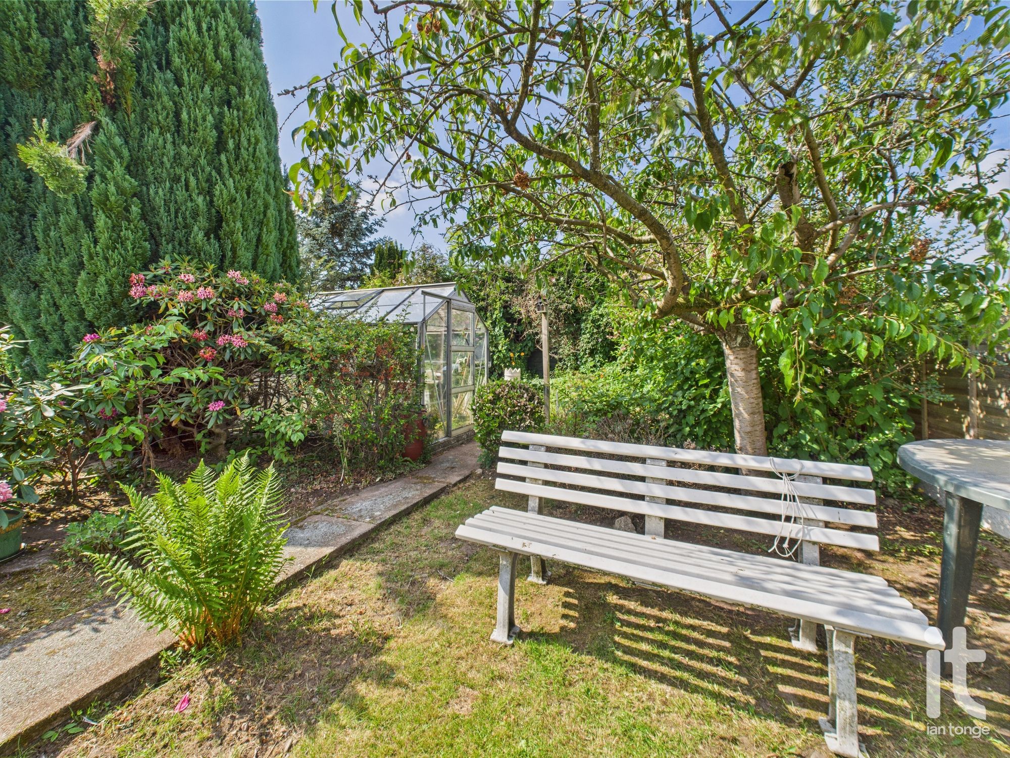 2 bedroom semi-detached house SSTC in Stockport - Photograph 21.