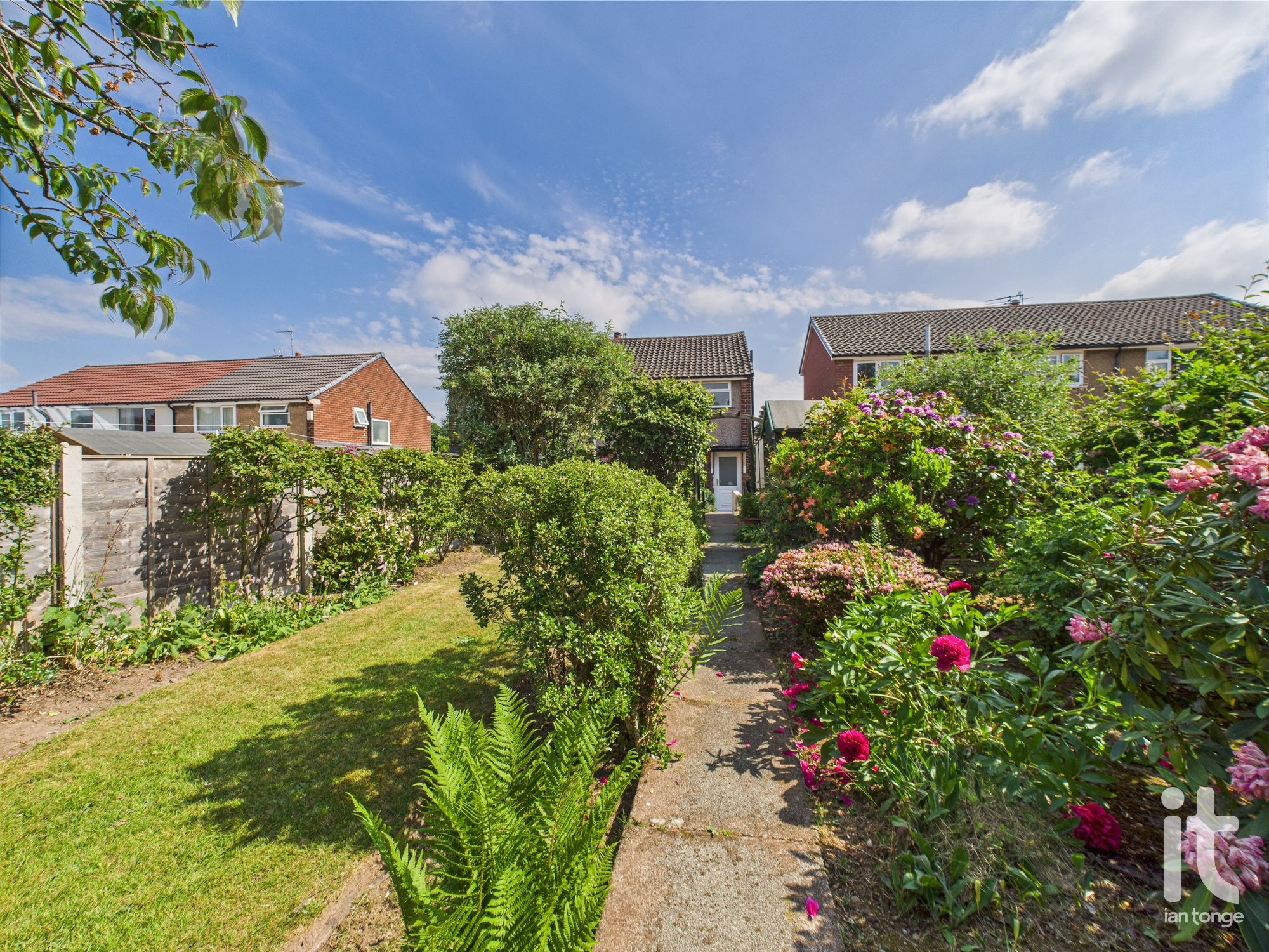 2 bedroom semi-detached house SSTC in Stockport - Photograph 22.
