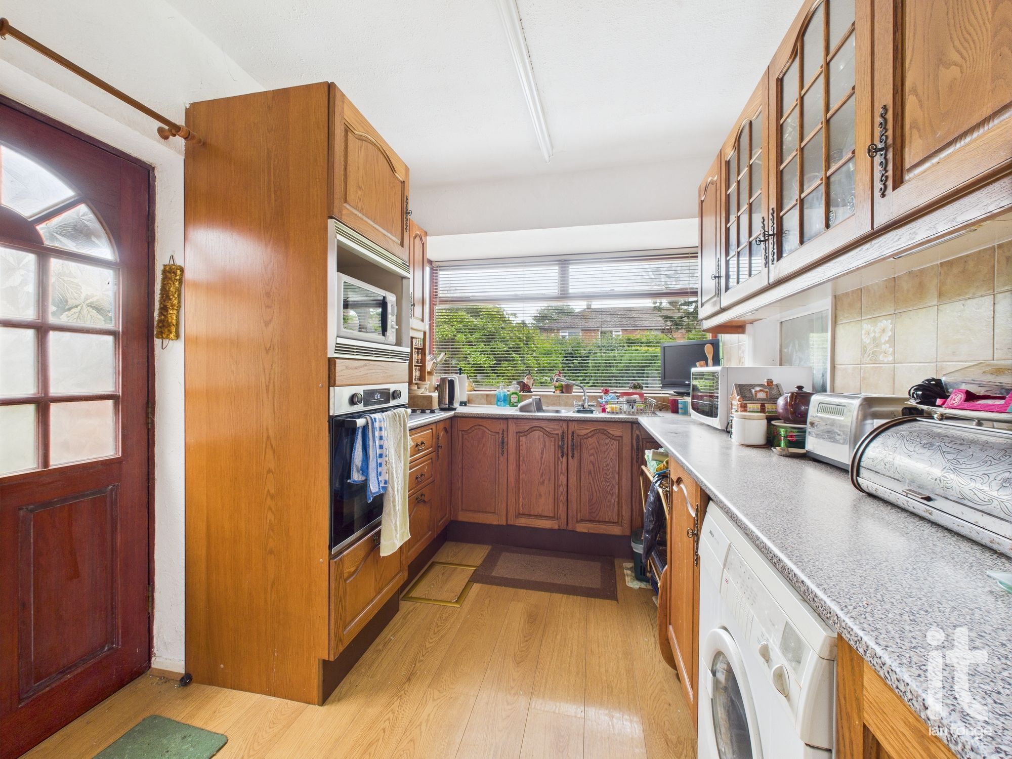 3 bedroom link detached house Under Offer in Stockport - Photograph 10.