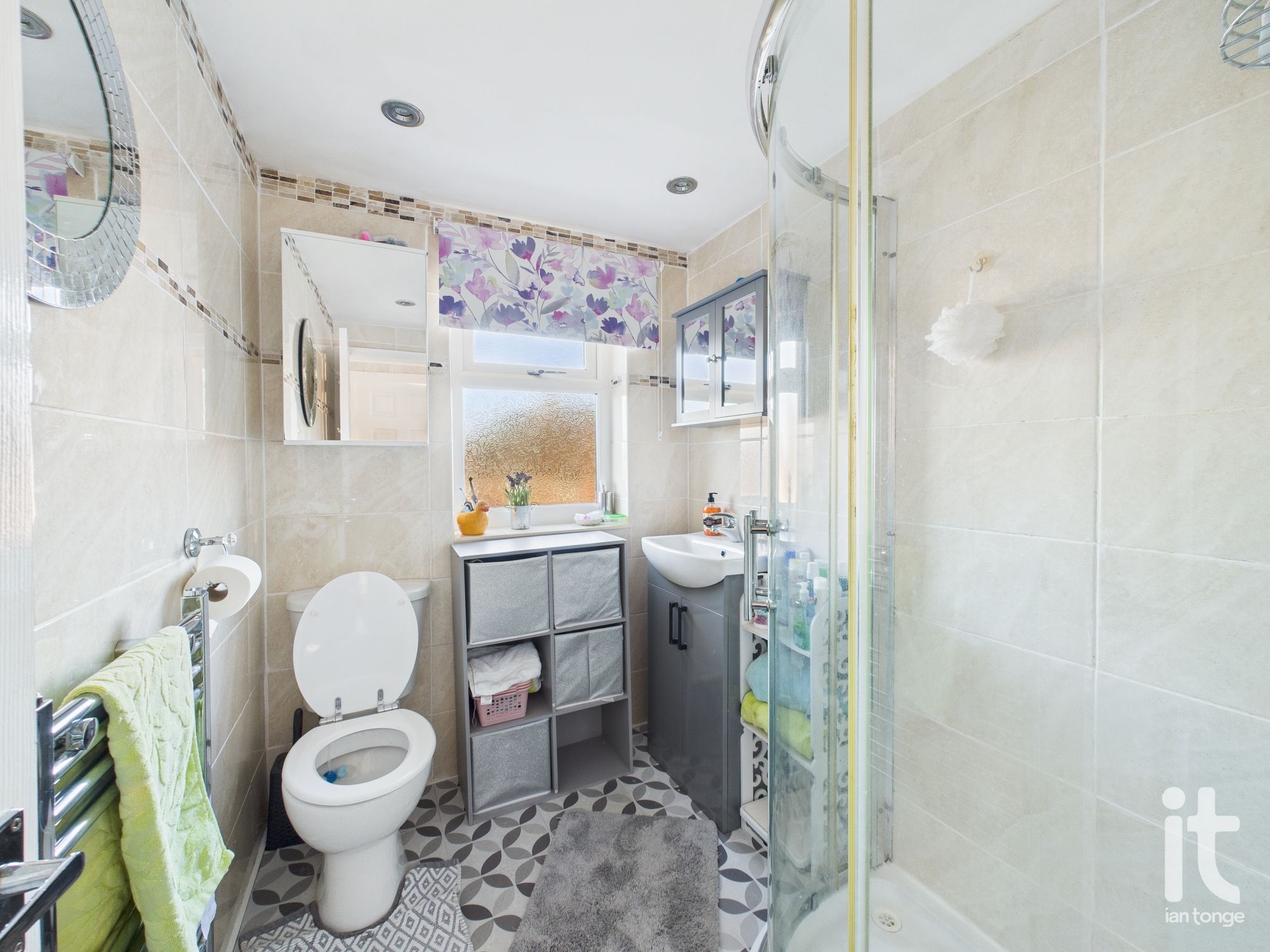 2 bedroom semi-detached house SSTC in Stockport - Photograph 13.