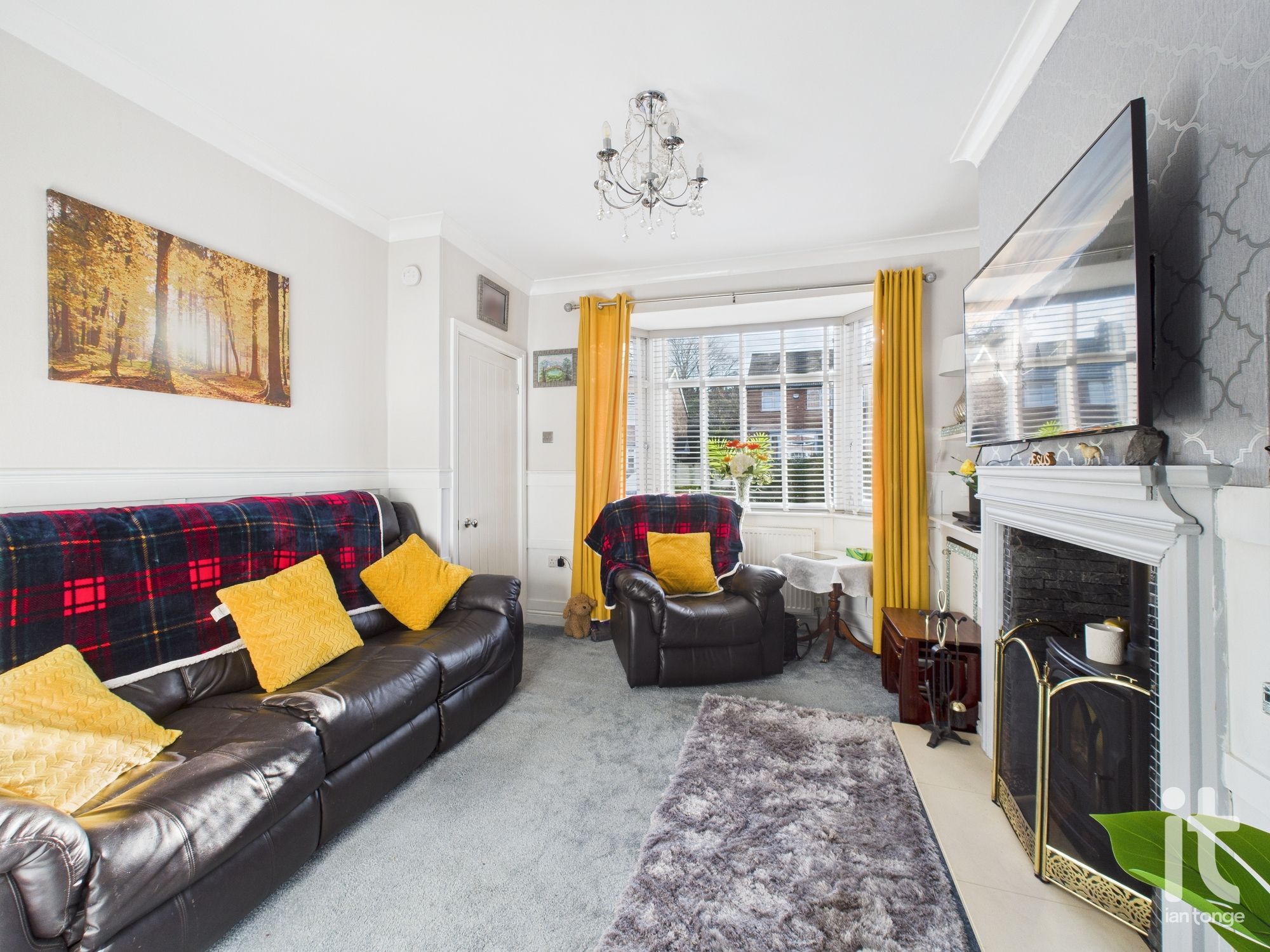 2 bedroom semi-detached house SSTC in Stockport - Photograph 5.