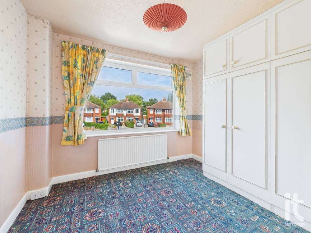 3 bedroom semi-detached house SSTC in Stockport - Photograph 12.