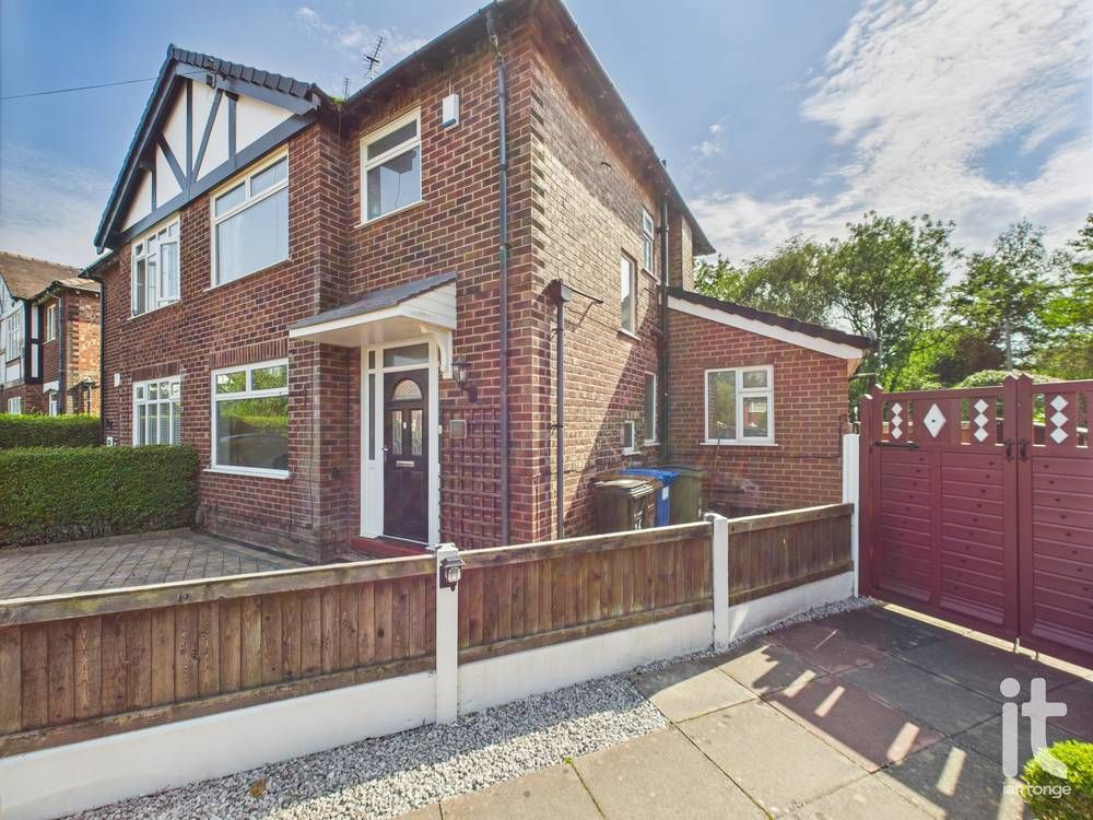 3 bedroom semi-detached house SSTC in Stockport - Photograph 18.