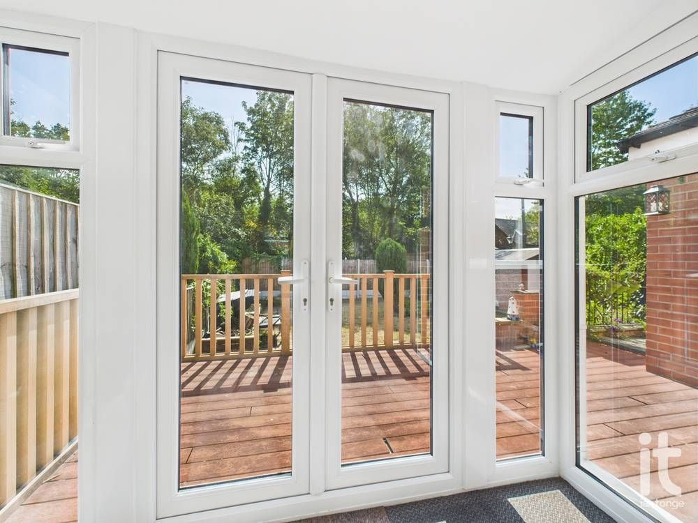 3 bedroom semi-detached house SSTC in Stockport - Photograph 7.