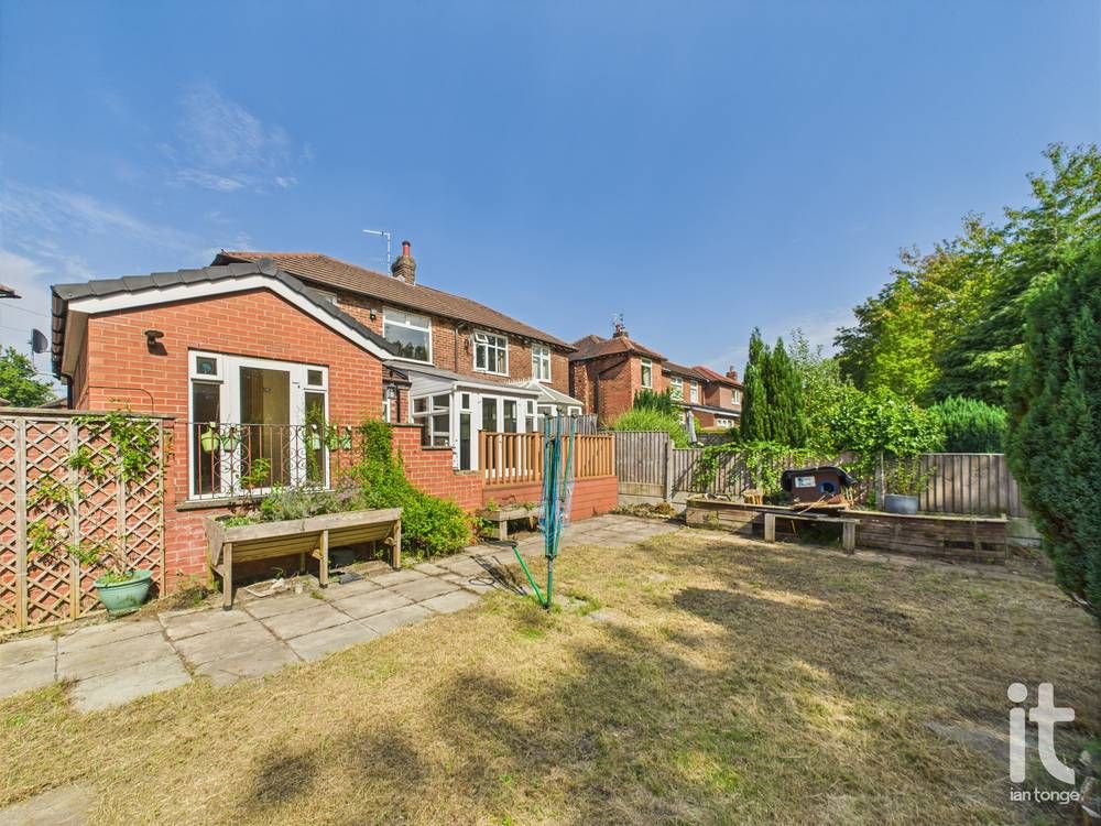 3 bedroom semi-detached house SSTC in Stockport - Photograph 17.