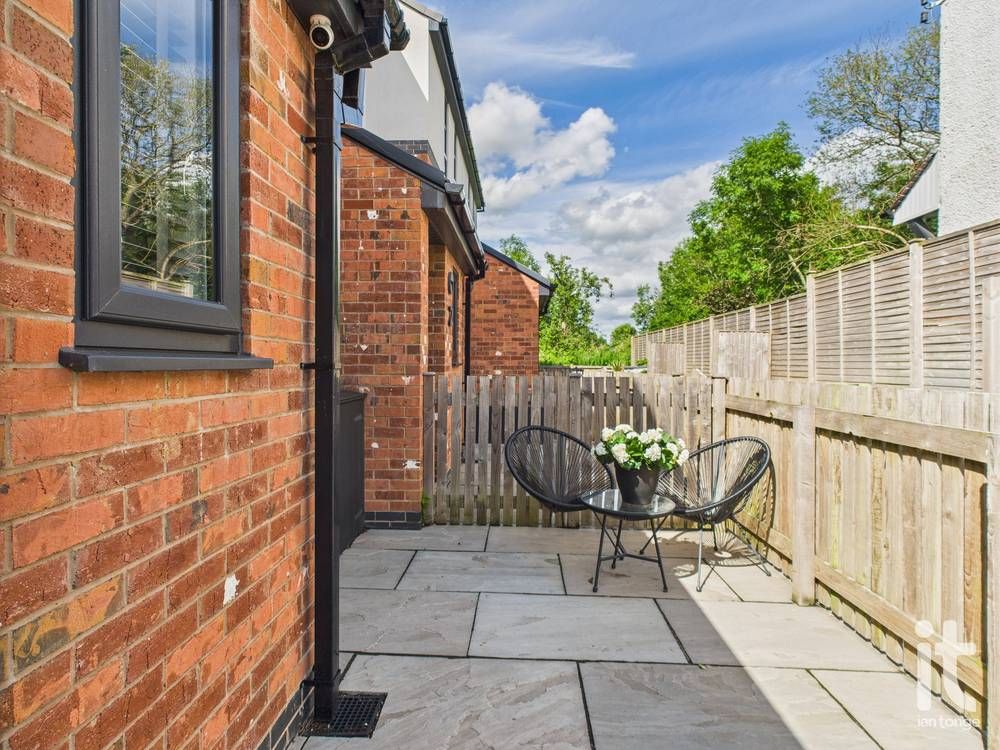 3 bedroom end terraced house For Sale in Stockport - Photograph 17.