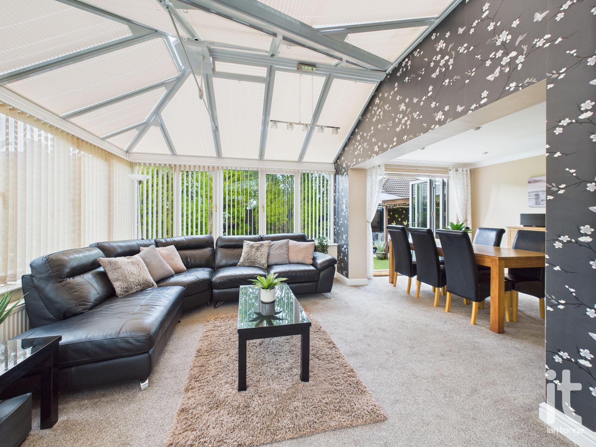 4 bedroom detached house Under Offer in Stockport - Photograph 37.