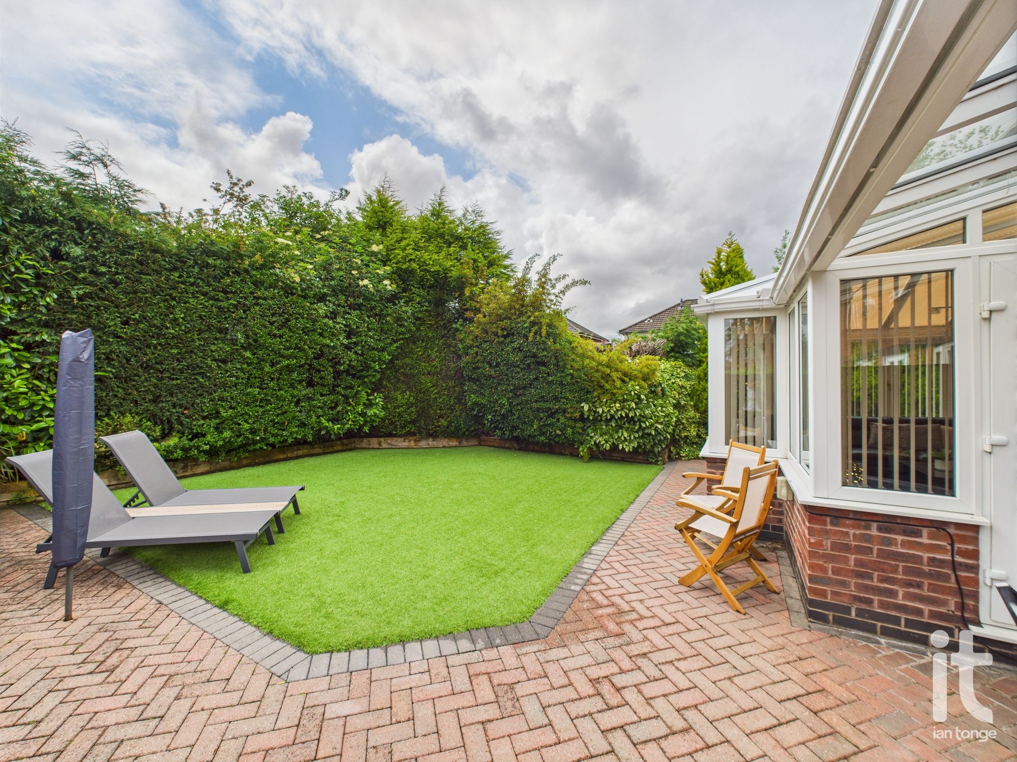 4 bedroom detached house Under Offer in Stockport - Photograph 13.