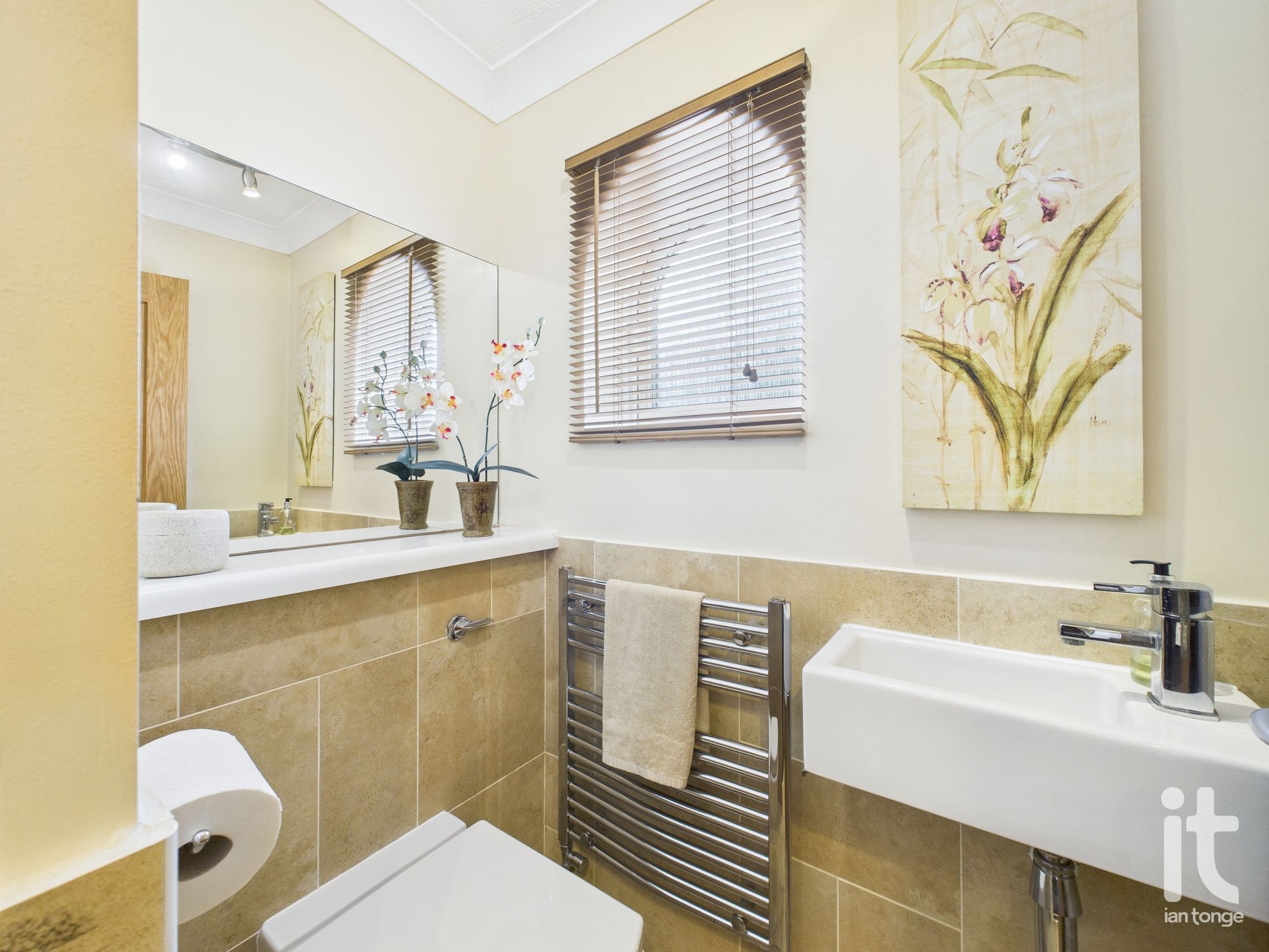 4 bedroom detached house Under Offer in Stockport - Photograph 22.
