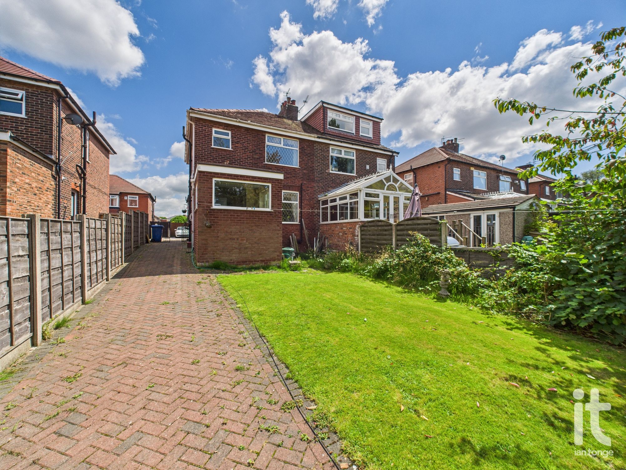 3 bedroom semi-detached house SSTC in Stockport - Photograph 18.