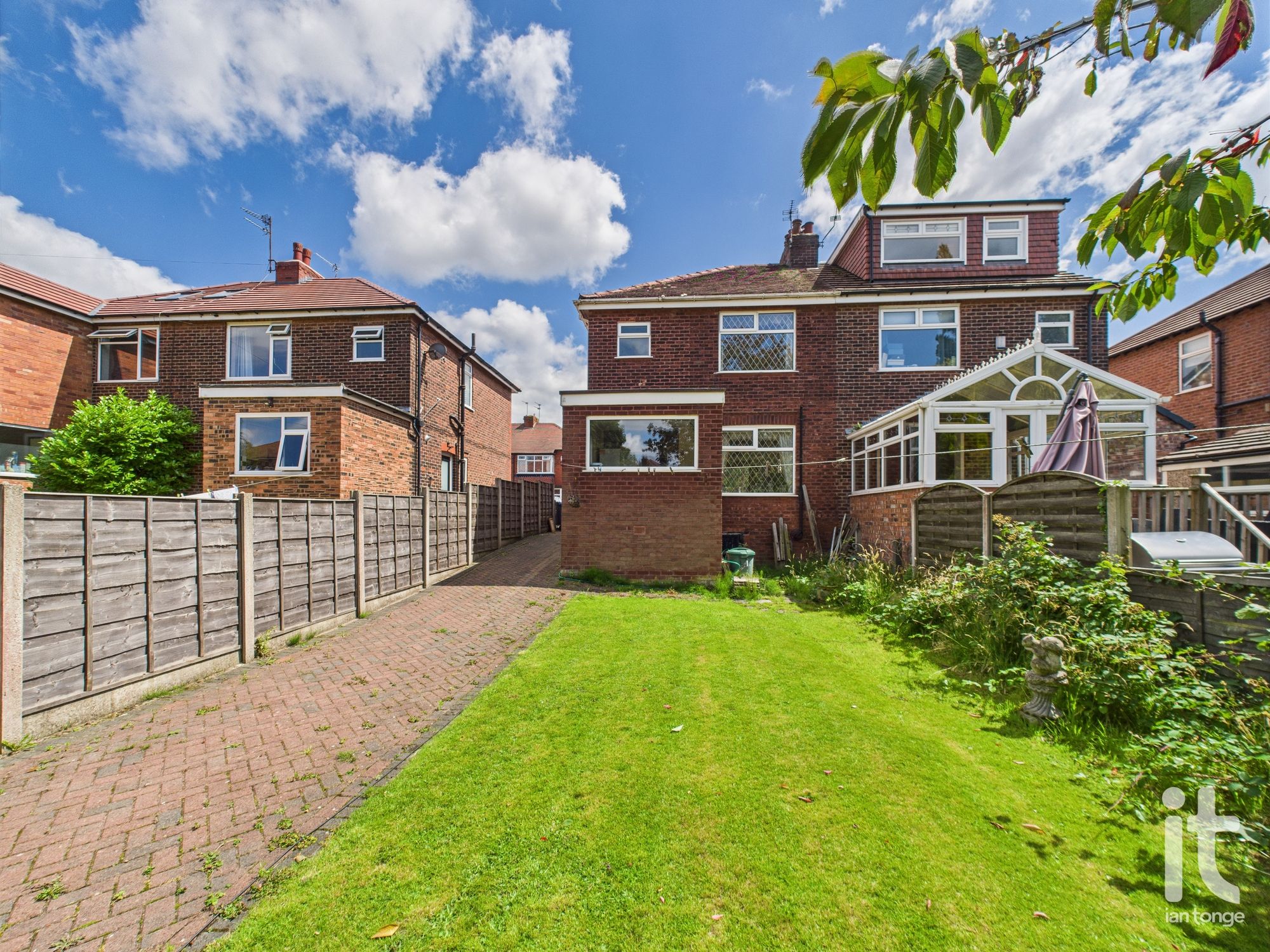 3 bedroom semi-detached house SSTC in Stockport - Photograph 4.
