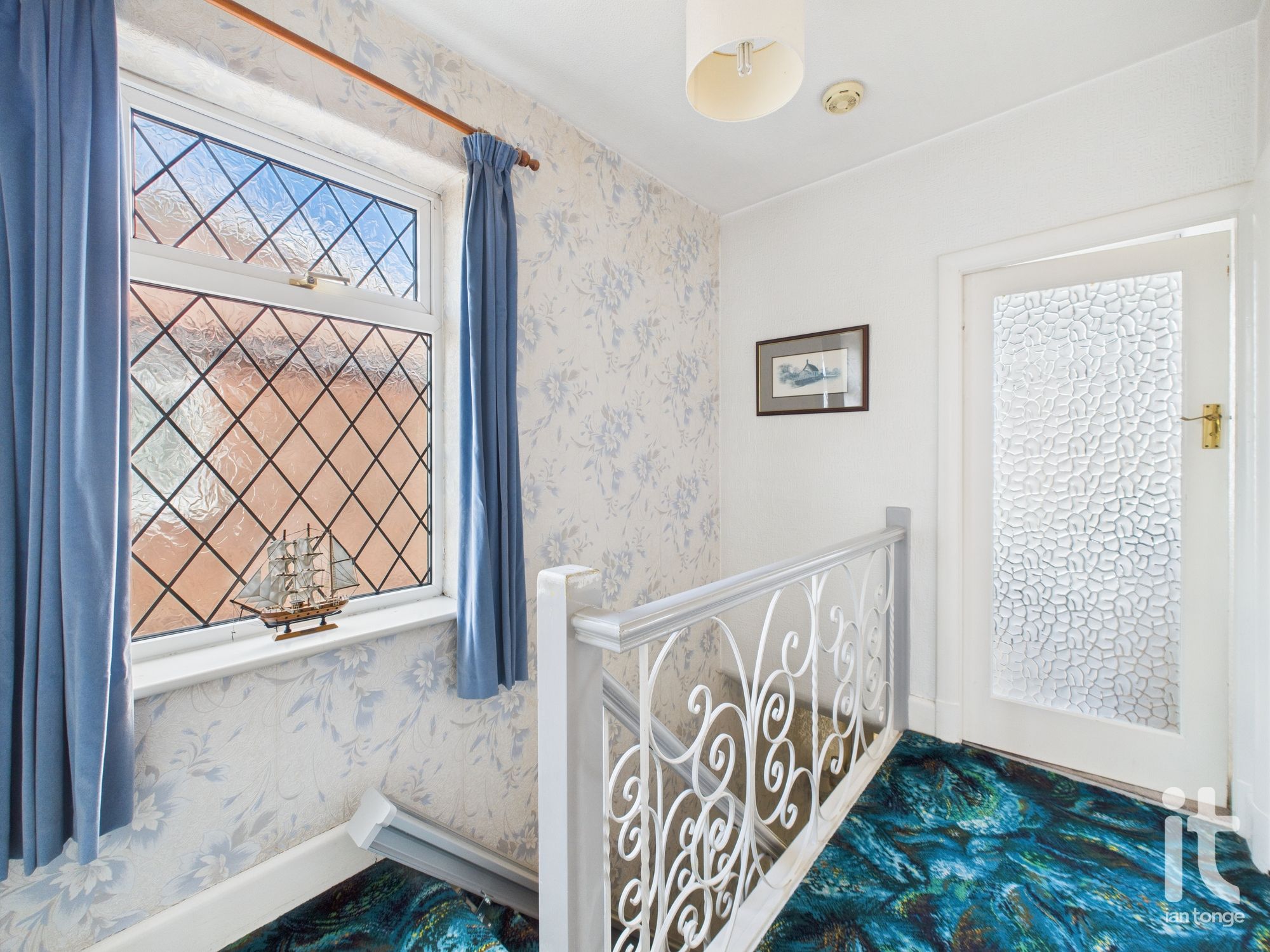 3 bedroom semi-detached house SSTC in Stockport - Photograph 13.